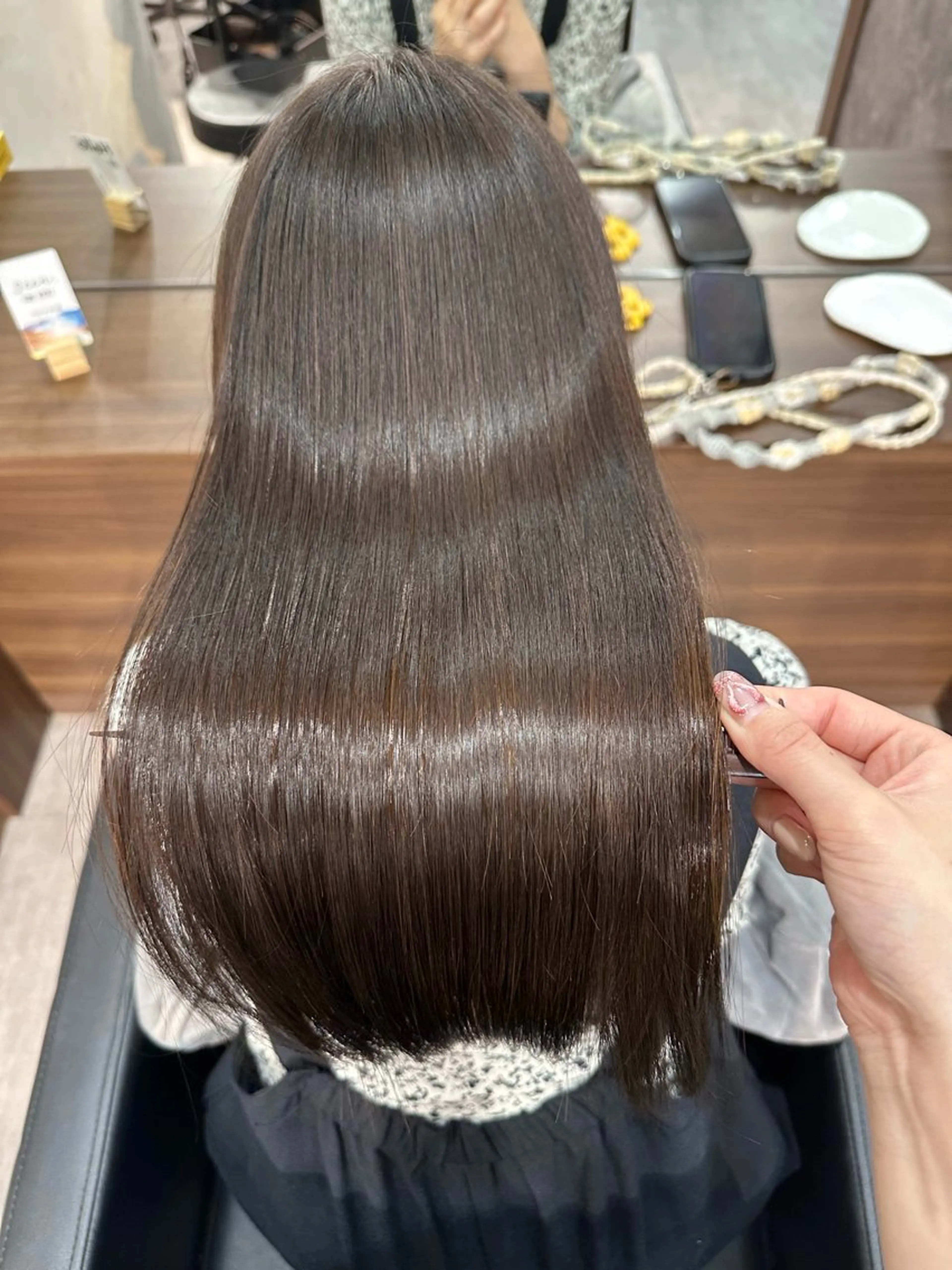 ロング 金 春江のヘアスタイル