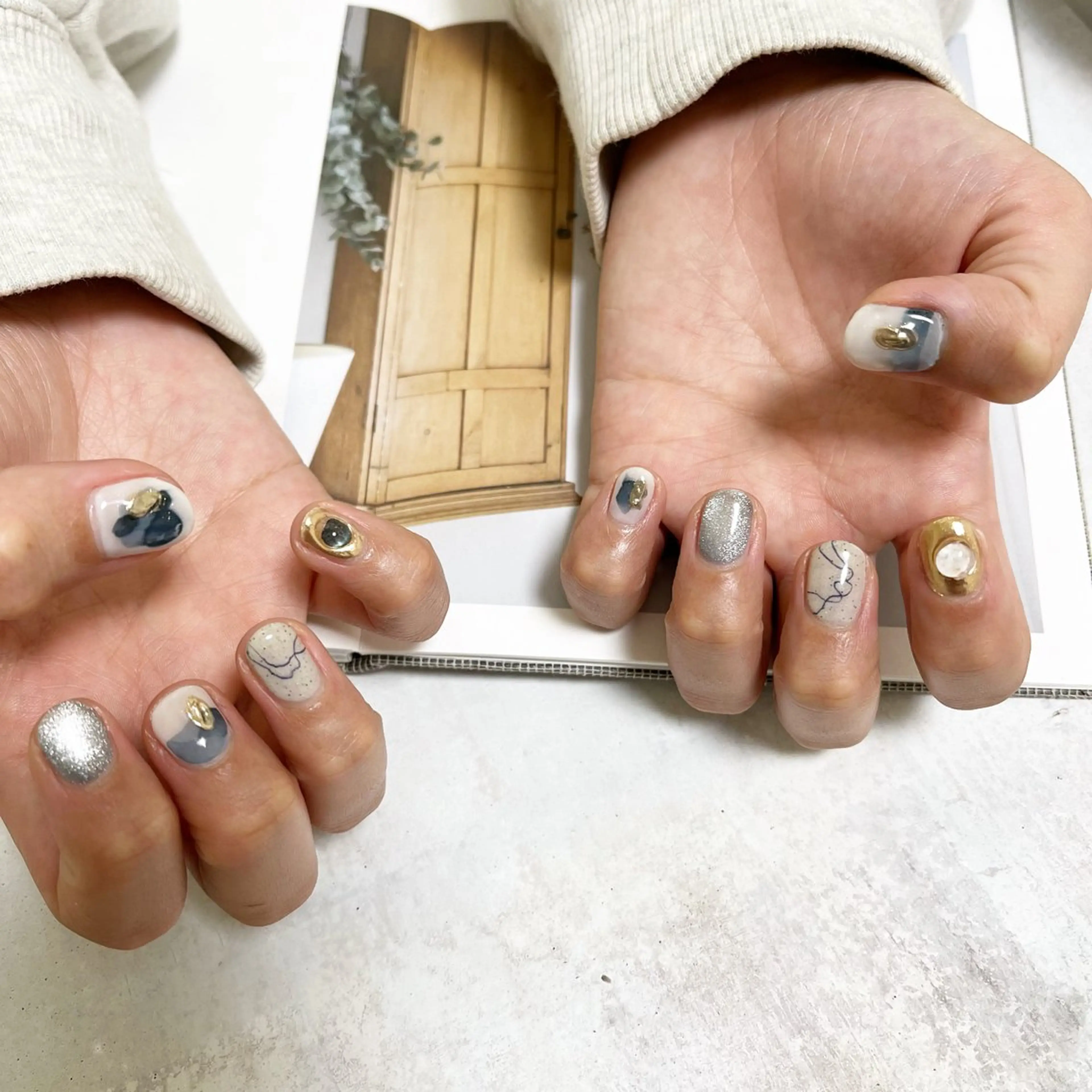 ネイル ブルー ニュアンスネイル K Aのネイルデザイン