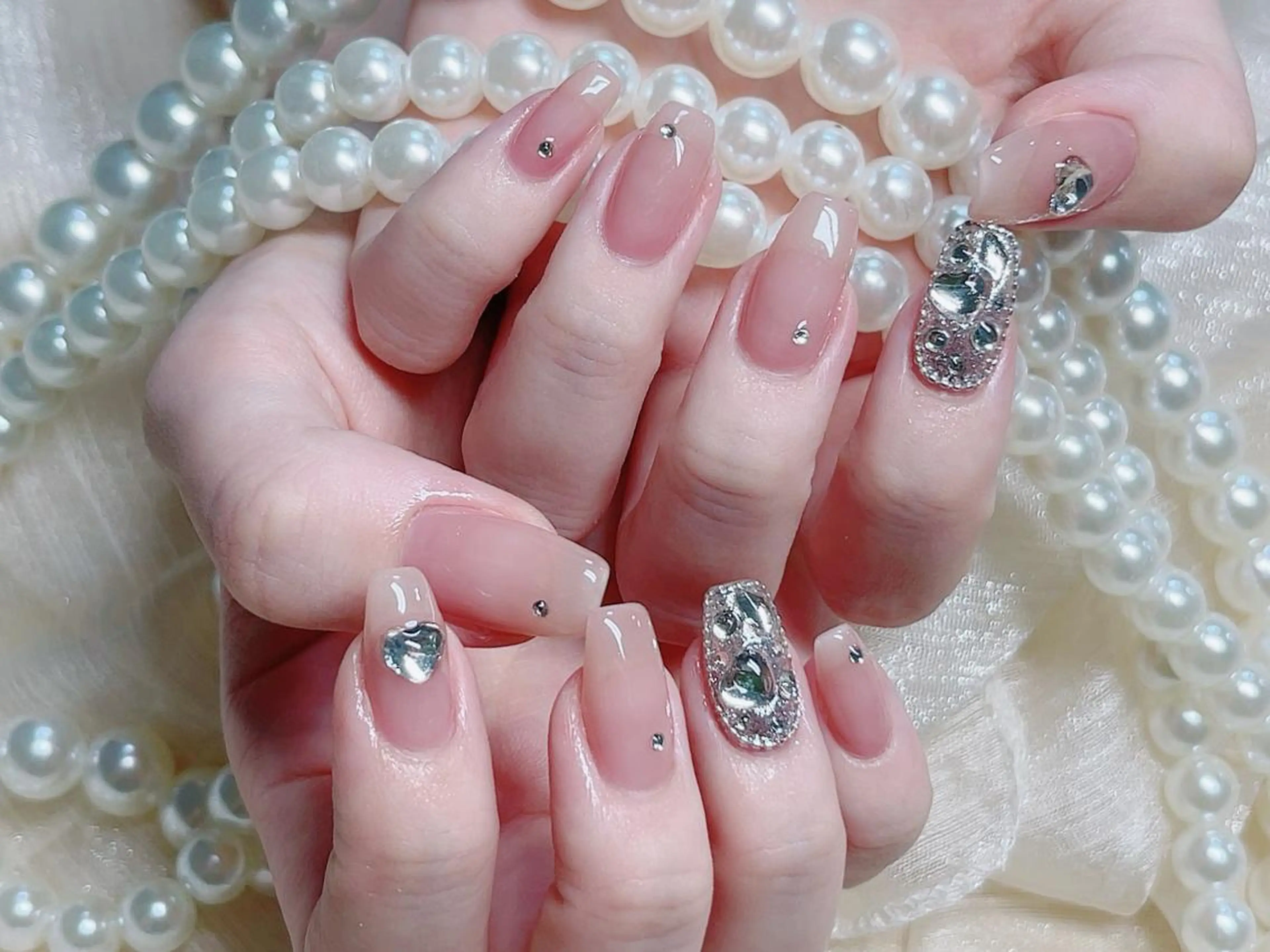 ネイル 長さ出し フレンチネイル キラキラネイル マグネットネイル ニュアンスネイル Lucky nail salonのネイルデザイン