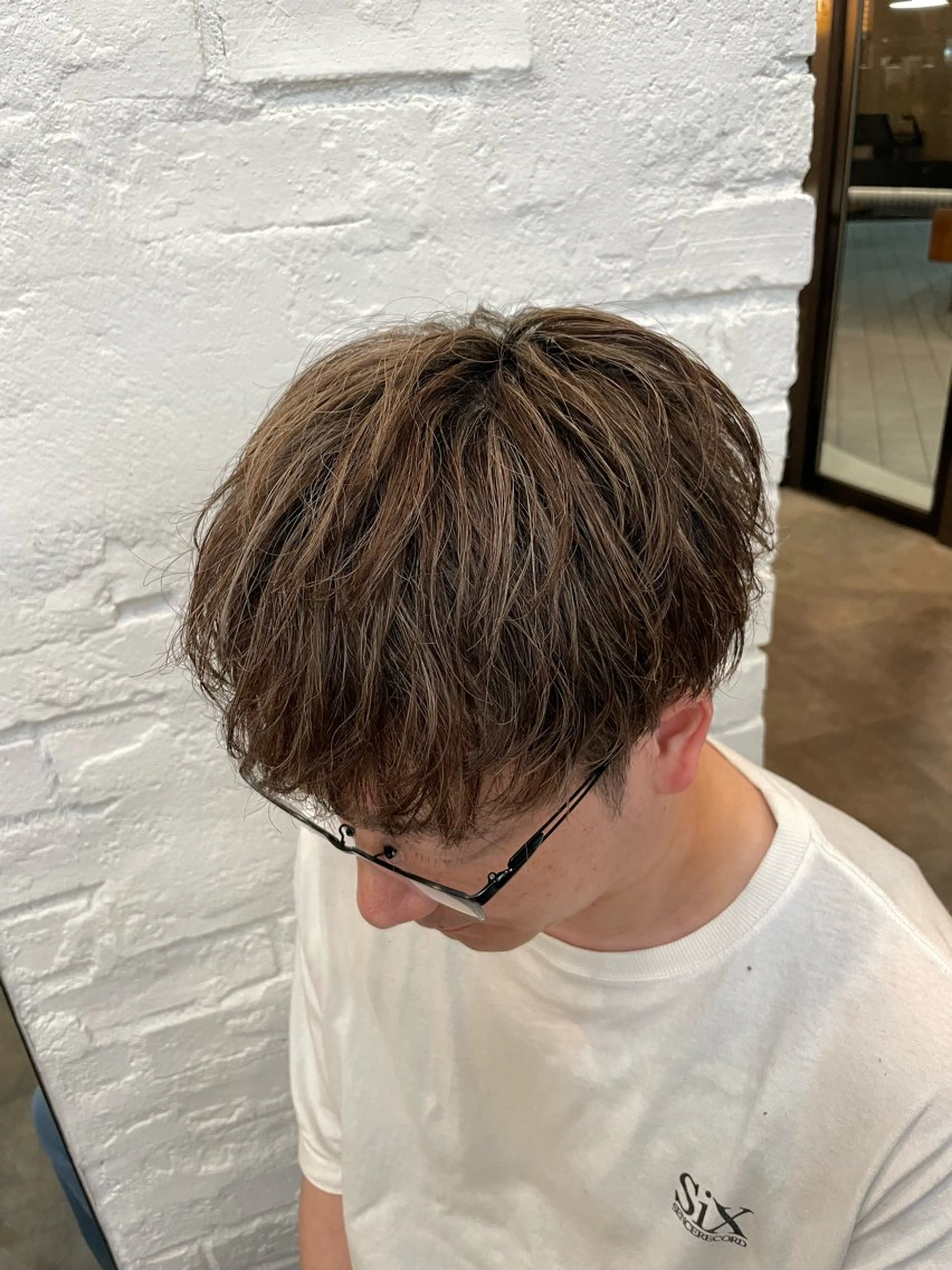 ショート カラー メンズ メンズハイライト デザインカラー ハイライトカラー ハイライト RONND メイのヘアスタイル