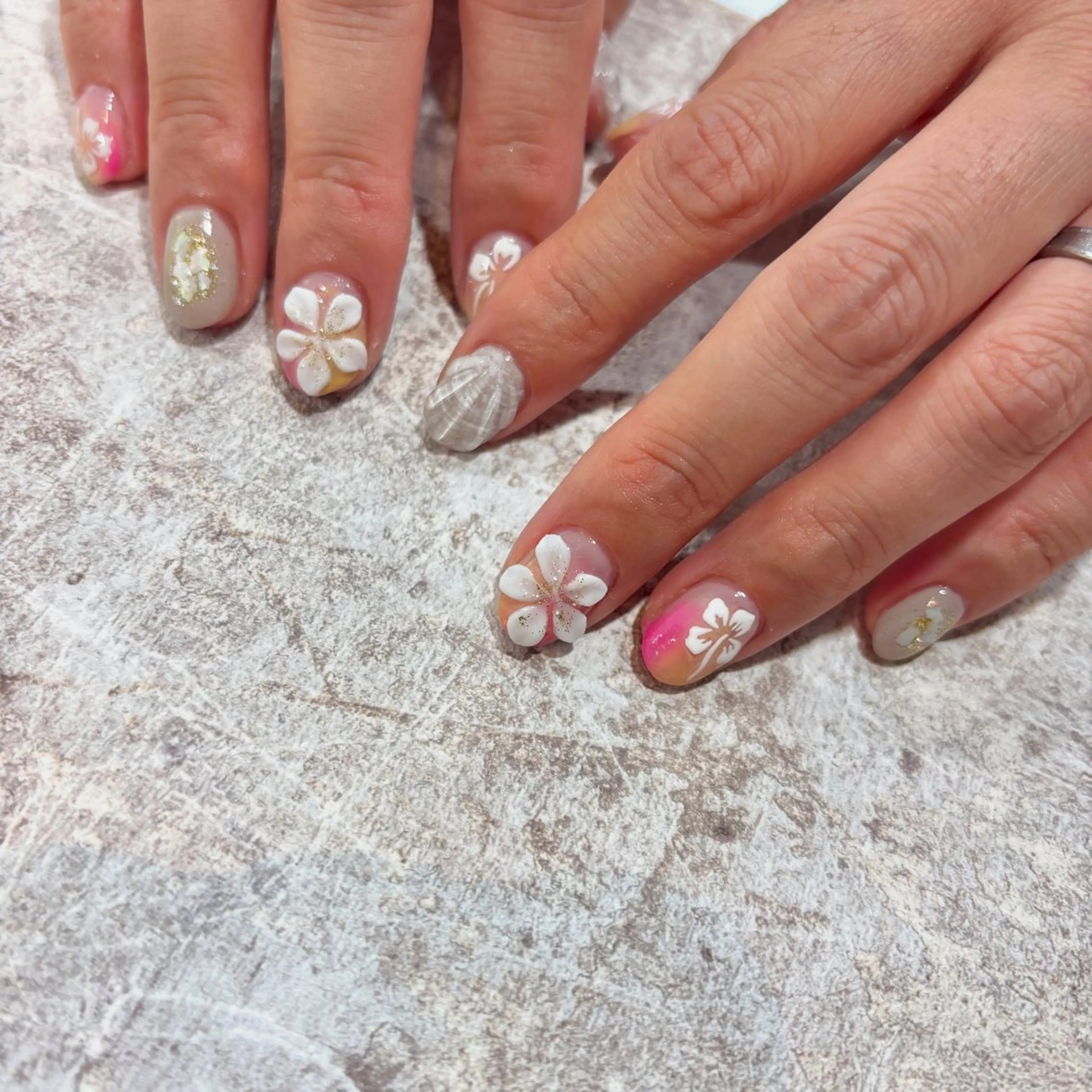 ネイル Allure小山店 Maiのネイルデザイン