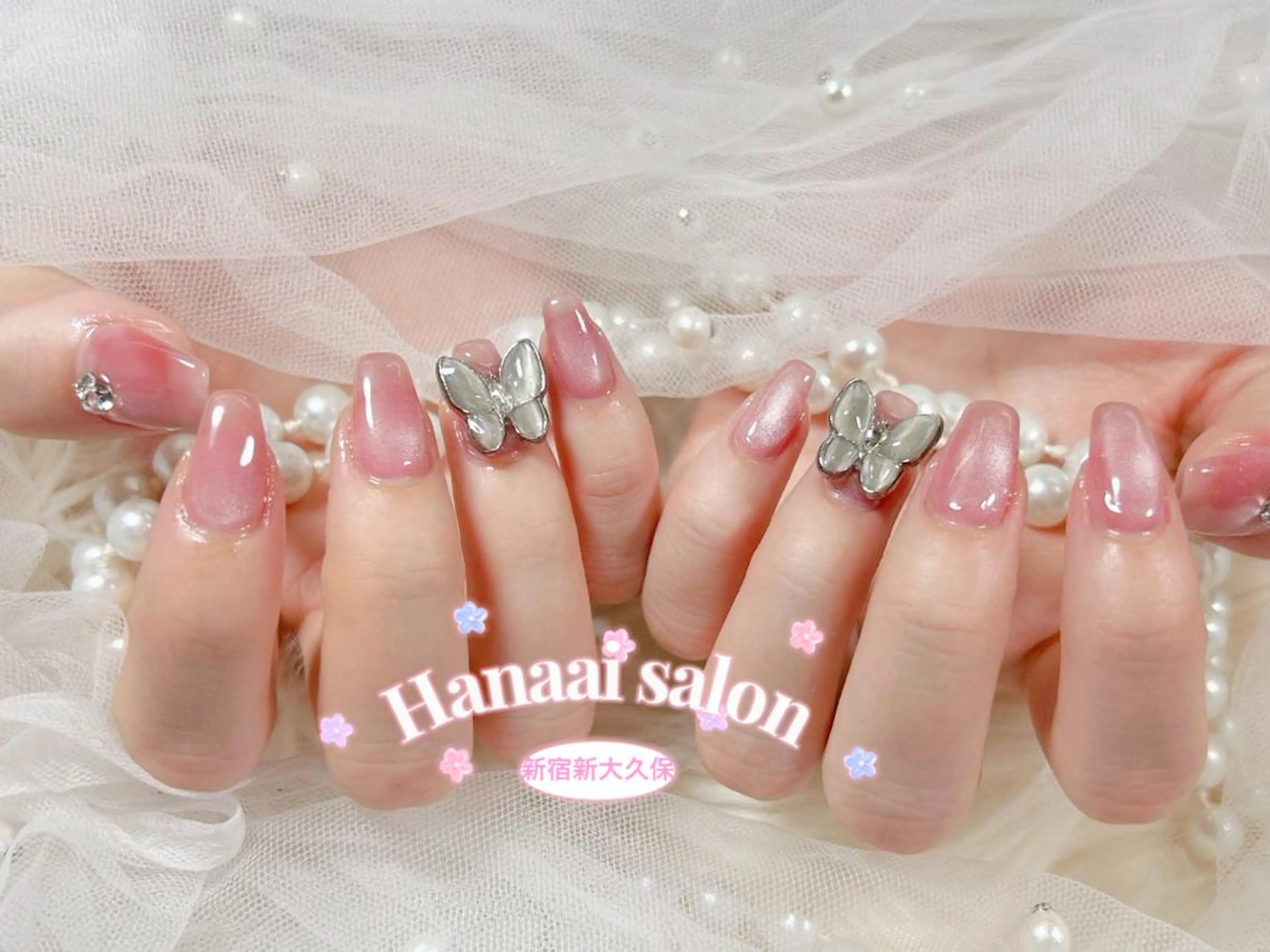 ミディアム 西村 華蓮のネイルデザイン