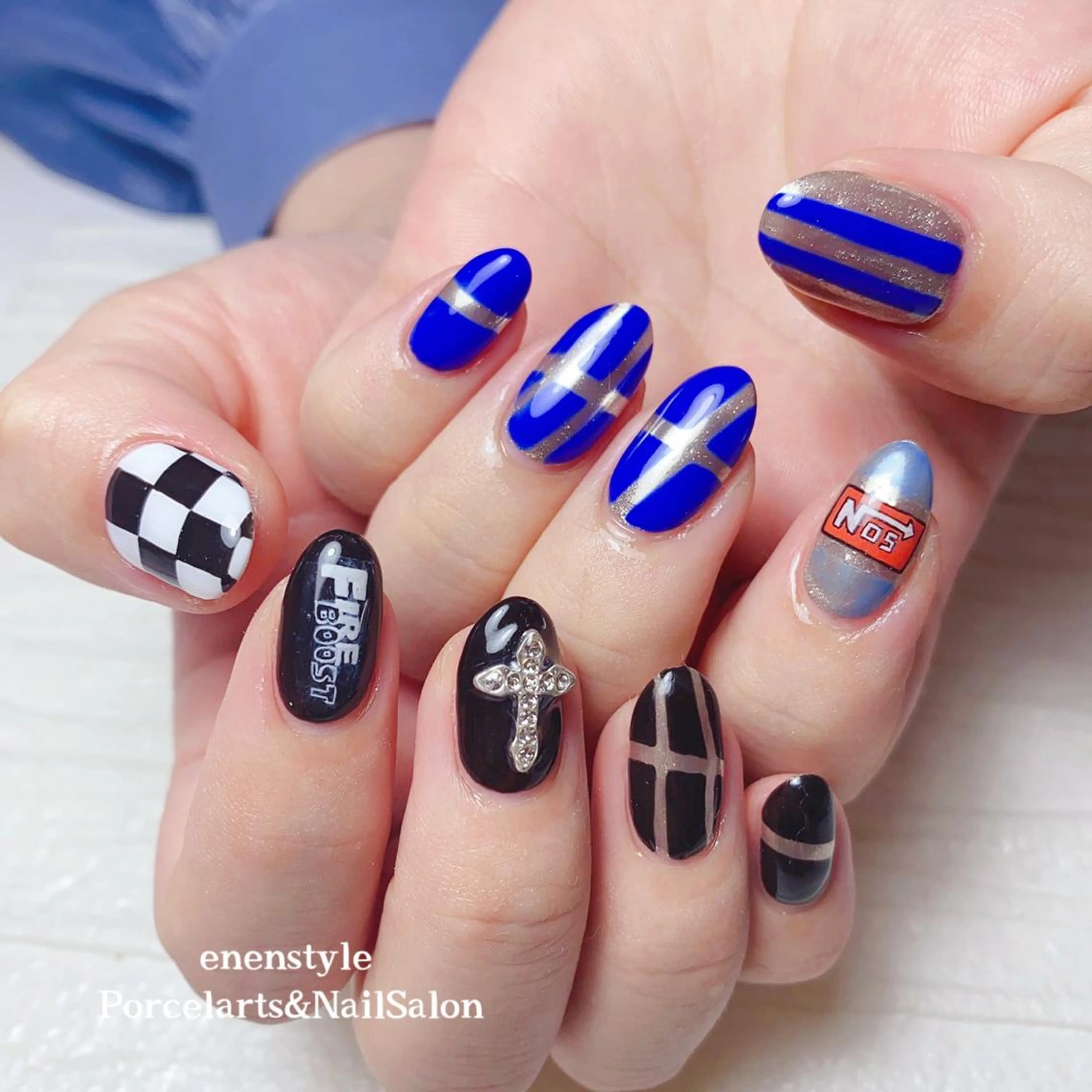 ミディアム ネイル 👑enen style👑のネイルデザイン