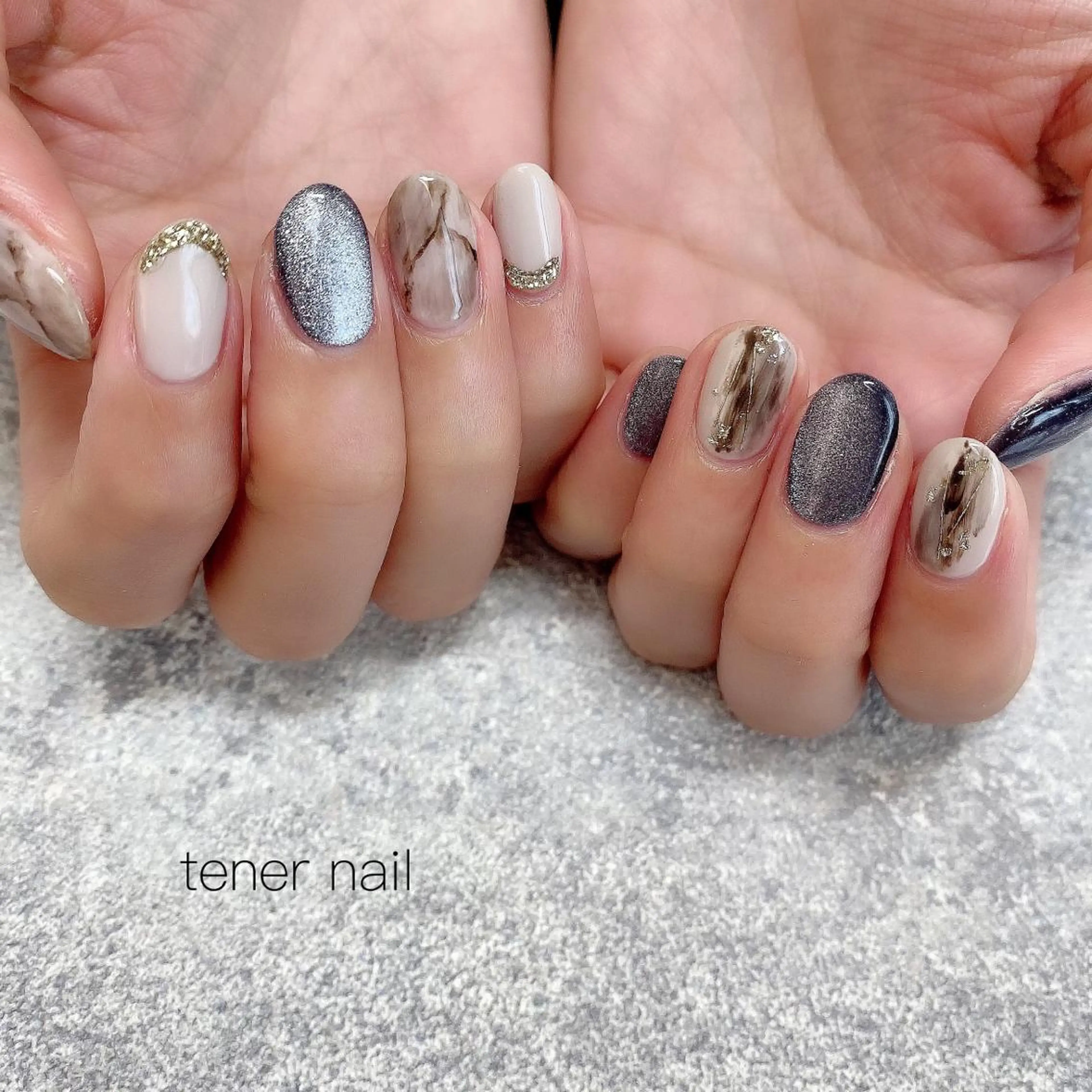 ネイル ブラウン ネイビー ニュアンスネイル テネルネイル tener nailのネイルデザイン
