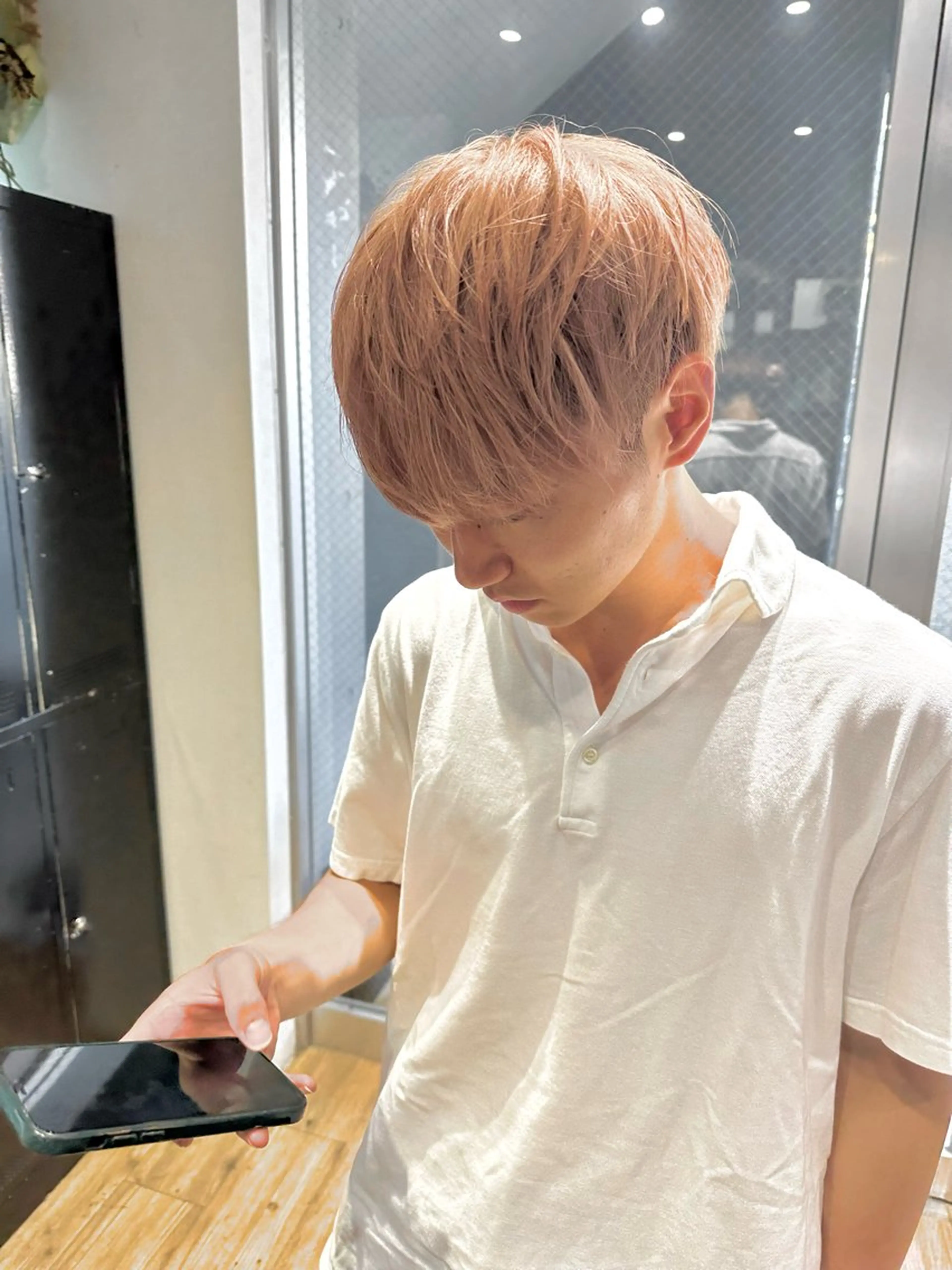 カラー メンズ ベージュカラー グレージュ ラベンダーカラー ラベンダーグレージュ ラベンダーグレー カット ヘアカラー トリートメント ARCANAブリーチ ダブルカラー🌟原宿のヘアスタイル