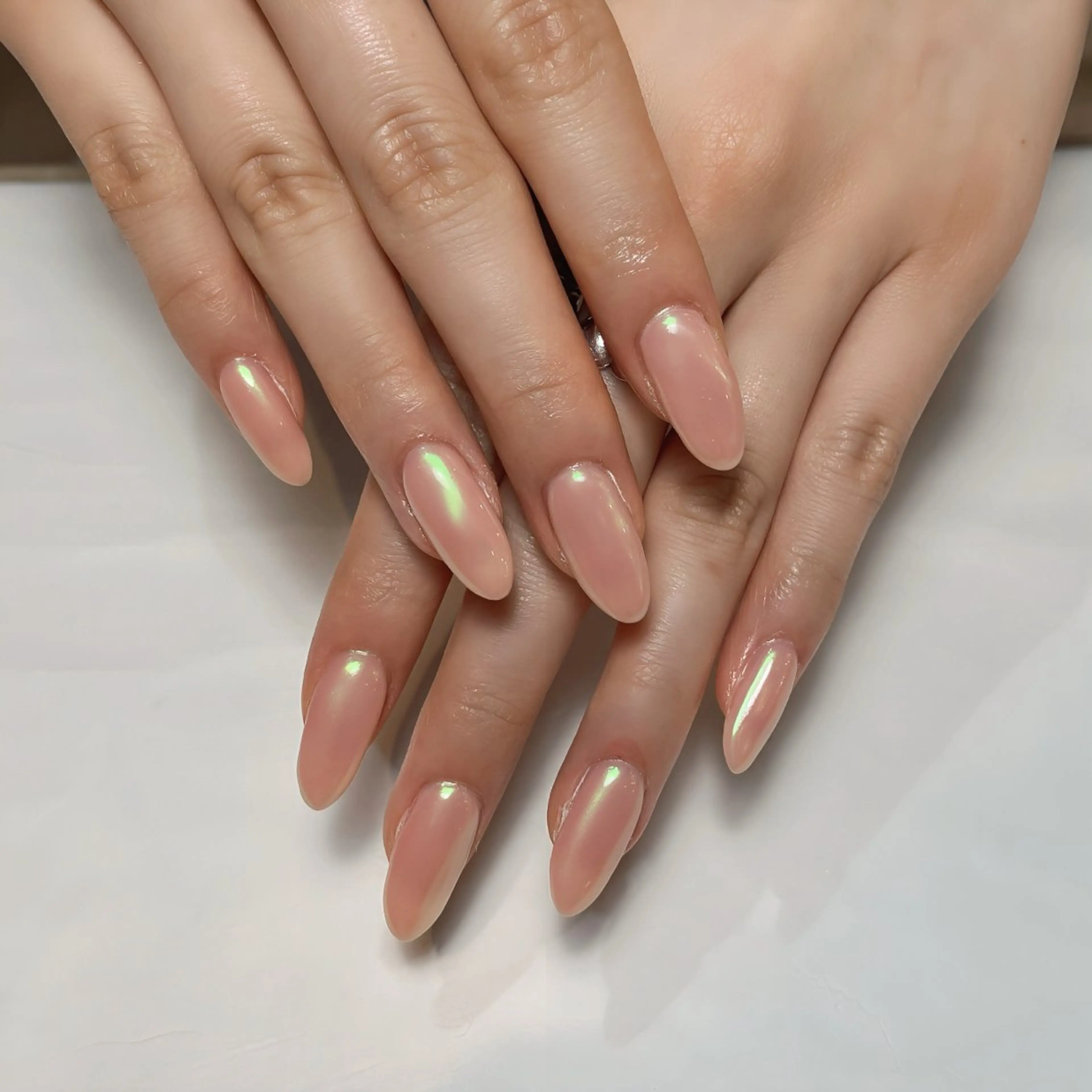 ネイル グラデーション ラメ(グリッター) ラメグラデーション ワンカラーネイル シンプルネイル MARU NAIL Izumiのネイルデザイン