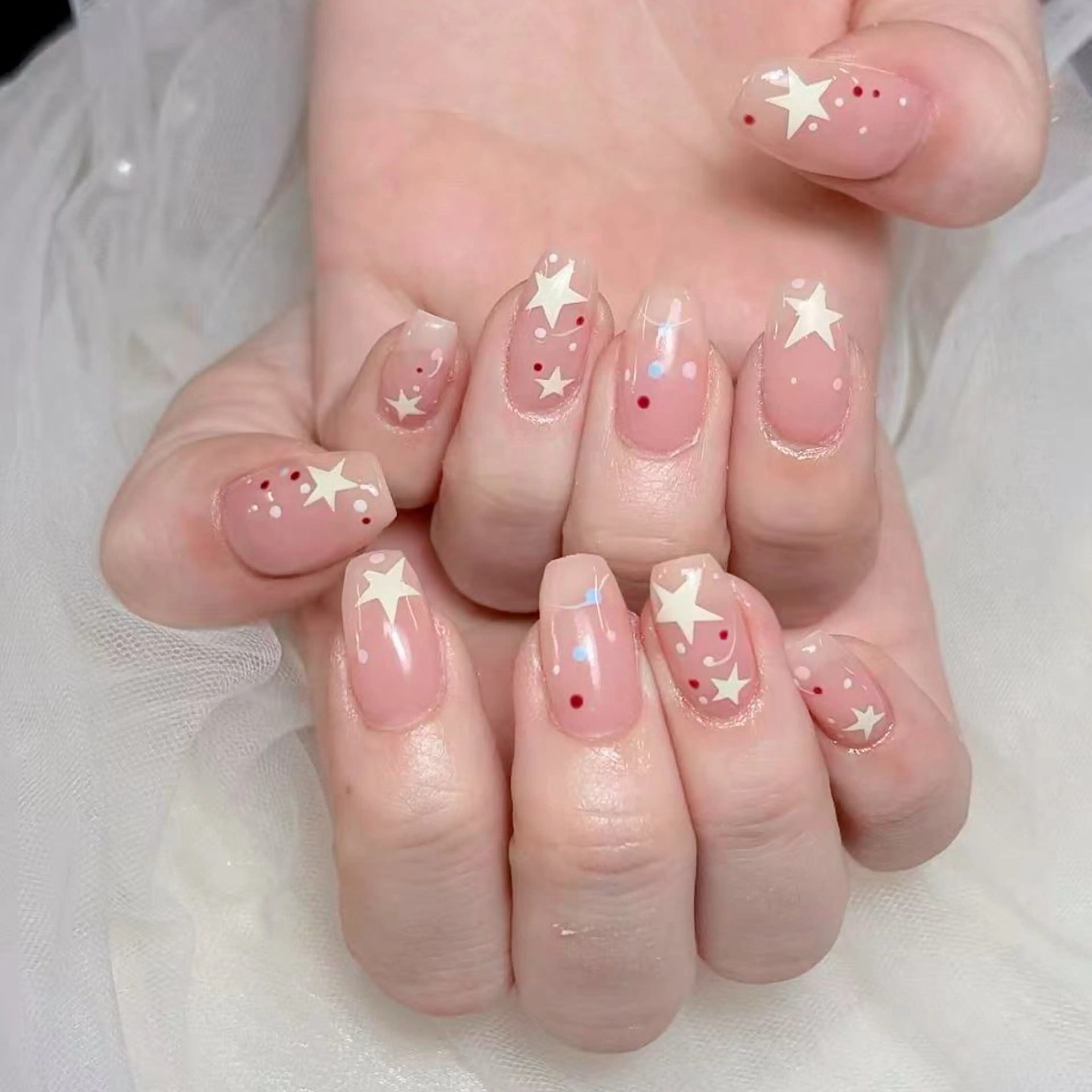 ネイル ハンドネイル 🎀nana🫧 ワンホンネイル🎀のネイルデザイン