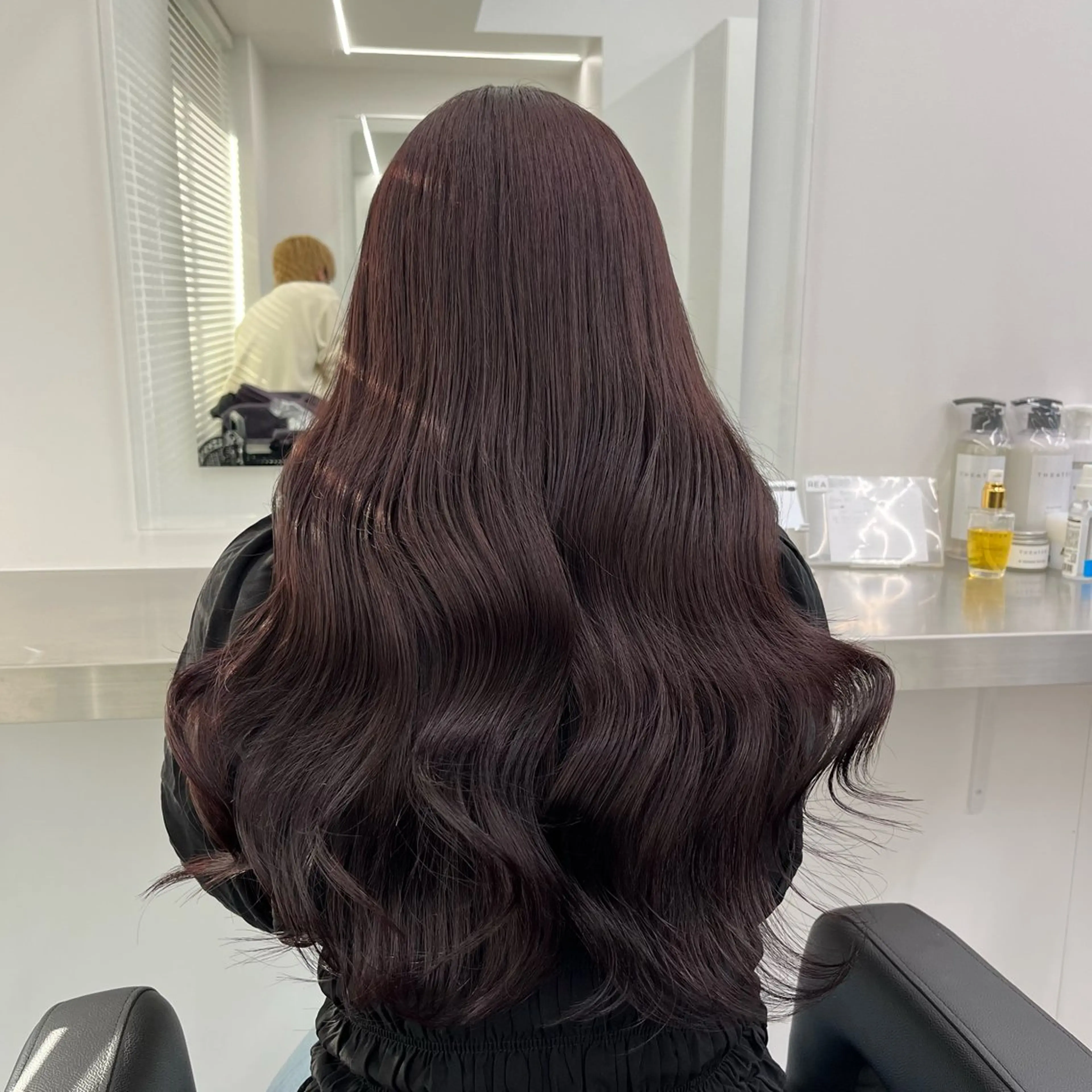 ロング カット ヘアカラー ヘッドスパ ヘアセット 🤍韓国艶ワンホン ヘアMayu🤍のヘアスタイル