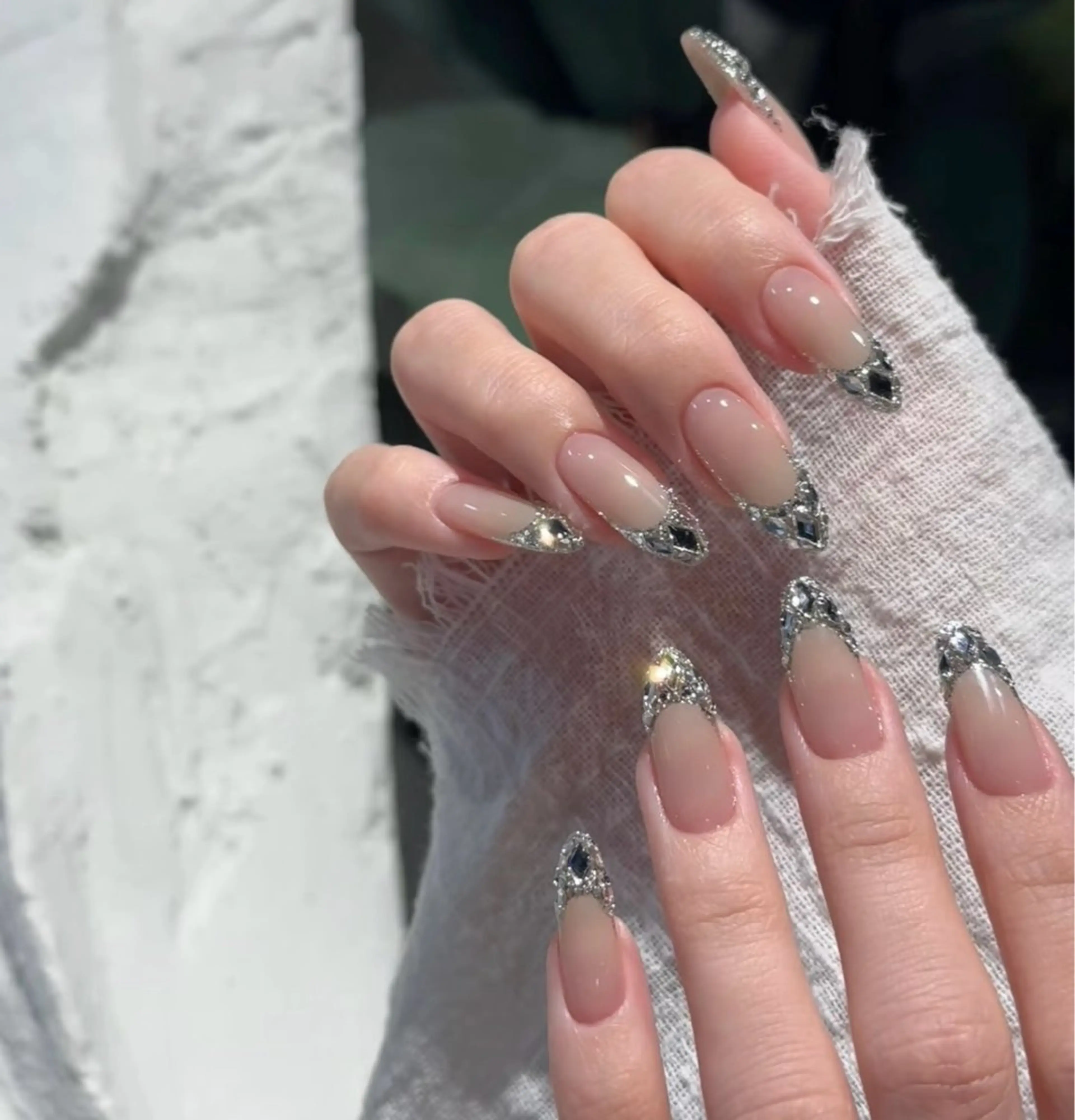 ネイル アートネイル チークネイル 長さ出し フラッシュネイル キラキラネイル ハンドネイル ハンドケア For you. Nail Salonのネイルデザイン