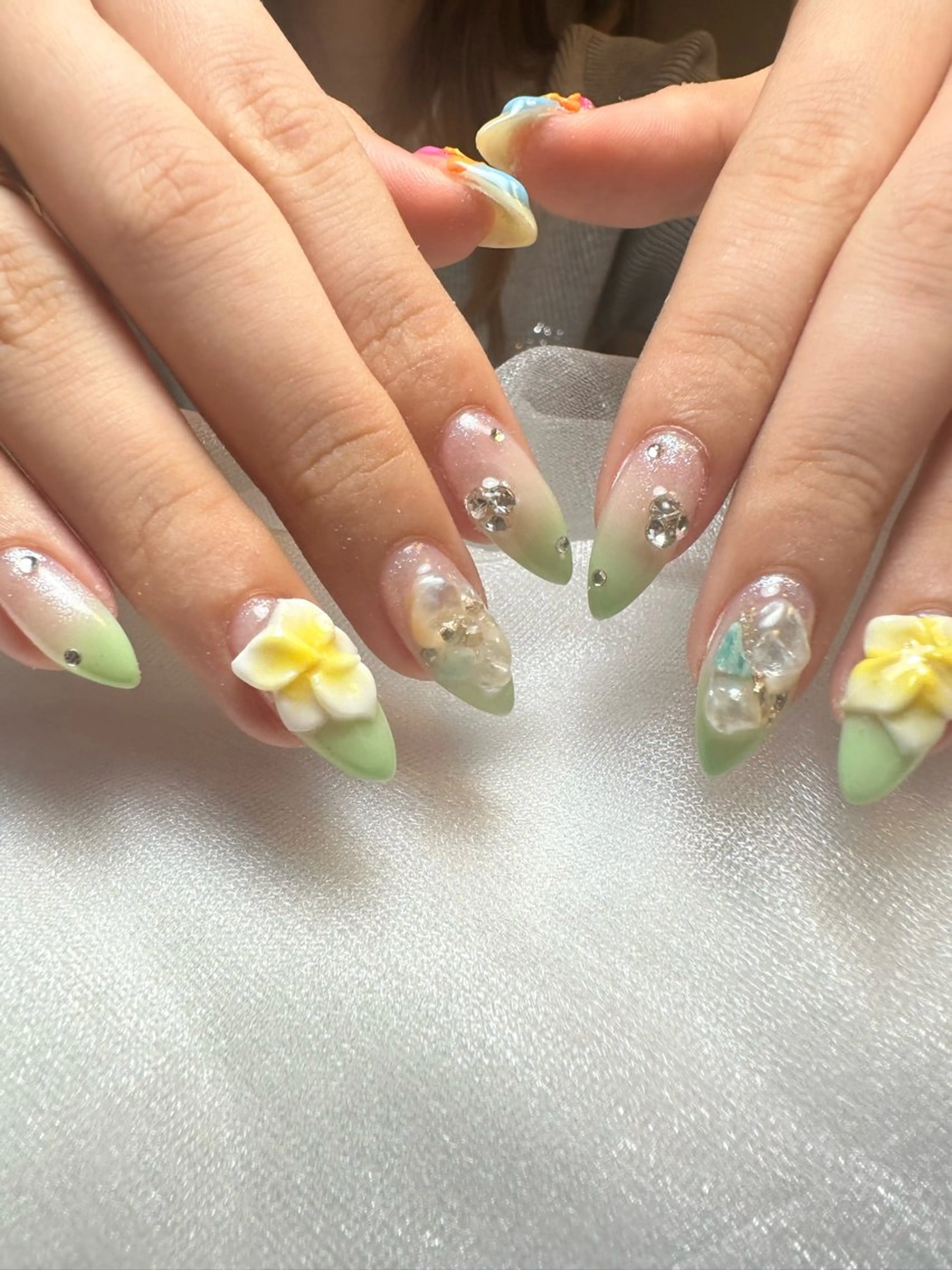 ネイル 持ち込み LadyNail aoiのネイルデザイン
