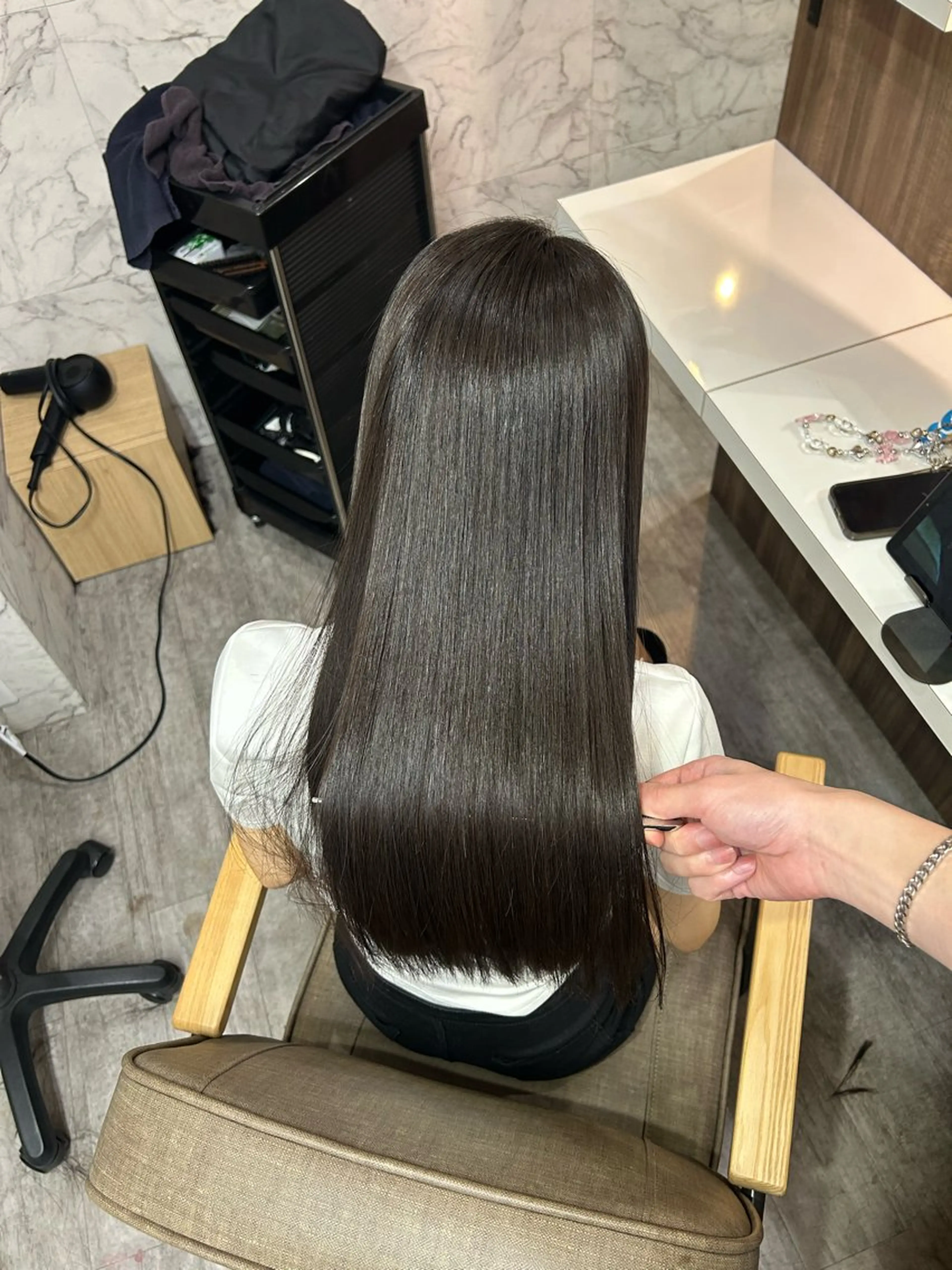 ロング カット 縮毛矯正 トリートメント 広島No.1美髪矯正 髪質改善/河村総一郎のヘアスタイル