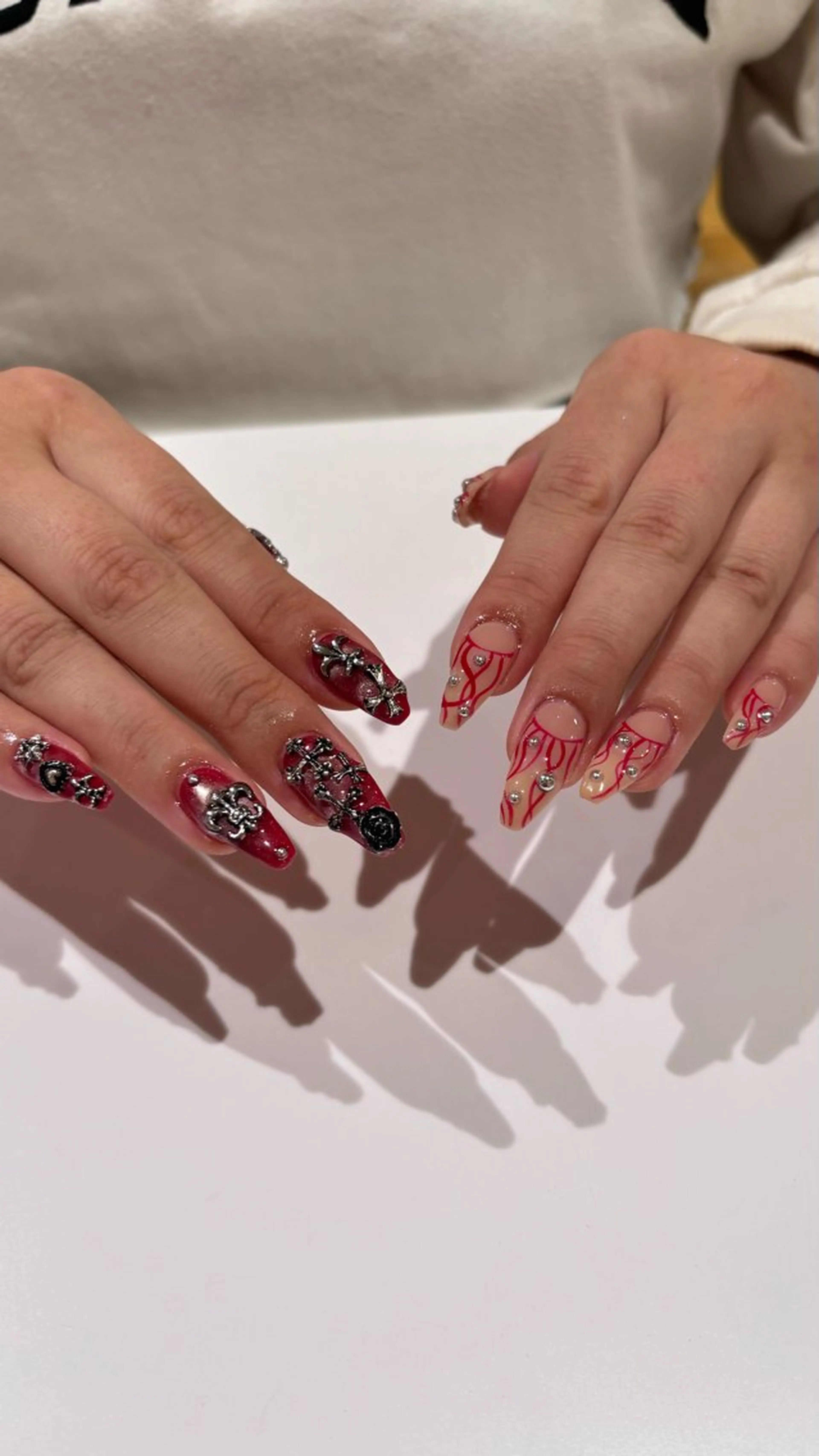 ネイル ハンドネイル 🤍 YUI 🤍のネイルデザイン