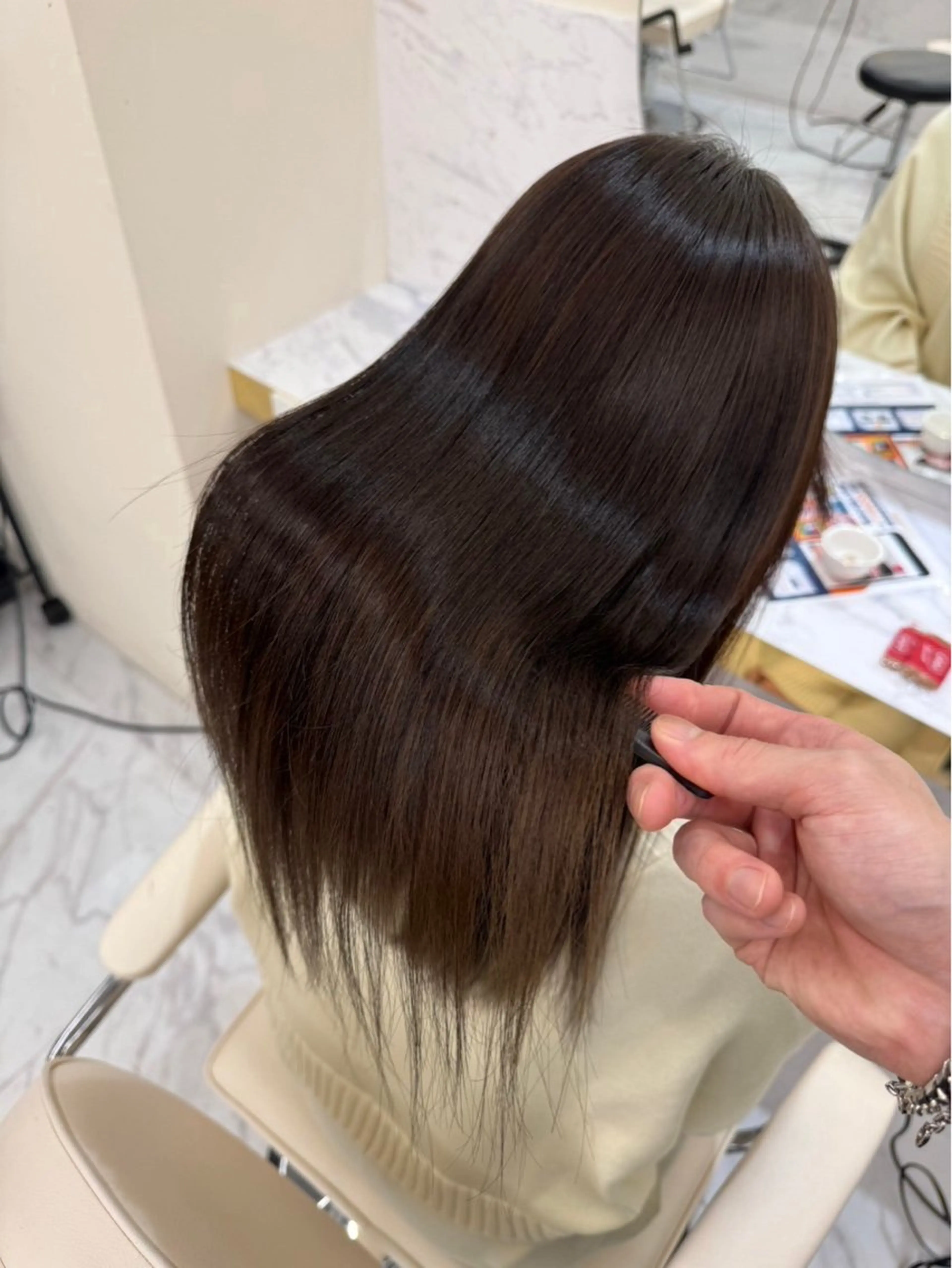 ミディアム カラー CHAINON西梅田所属・縮毛矯正🫧髪質改善 高原瑞輝のヘアスタイル