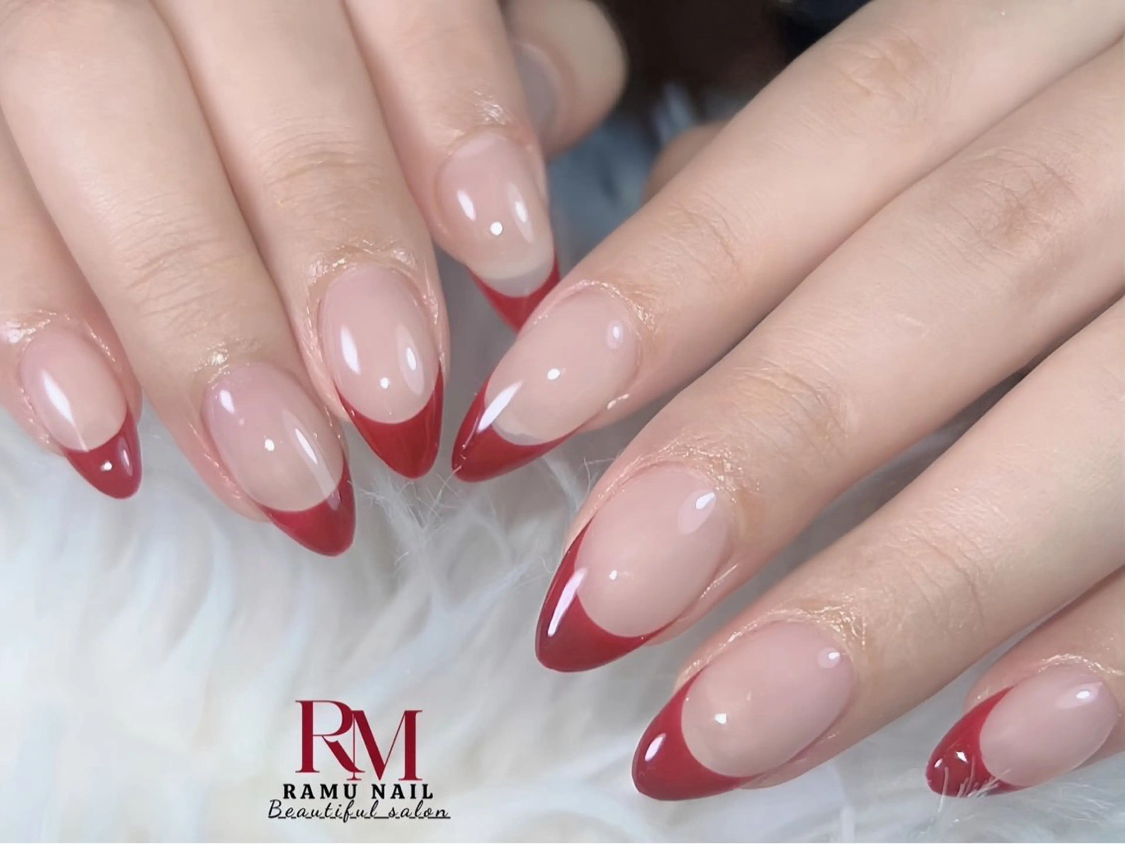 ネイル キラキラネイル マグネットネイル ミラーネイル ピンク ワンホンネイル ハンドネイル RAMU_Nail 池袋店のネイルデザイン