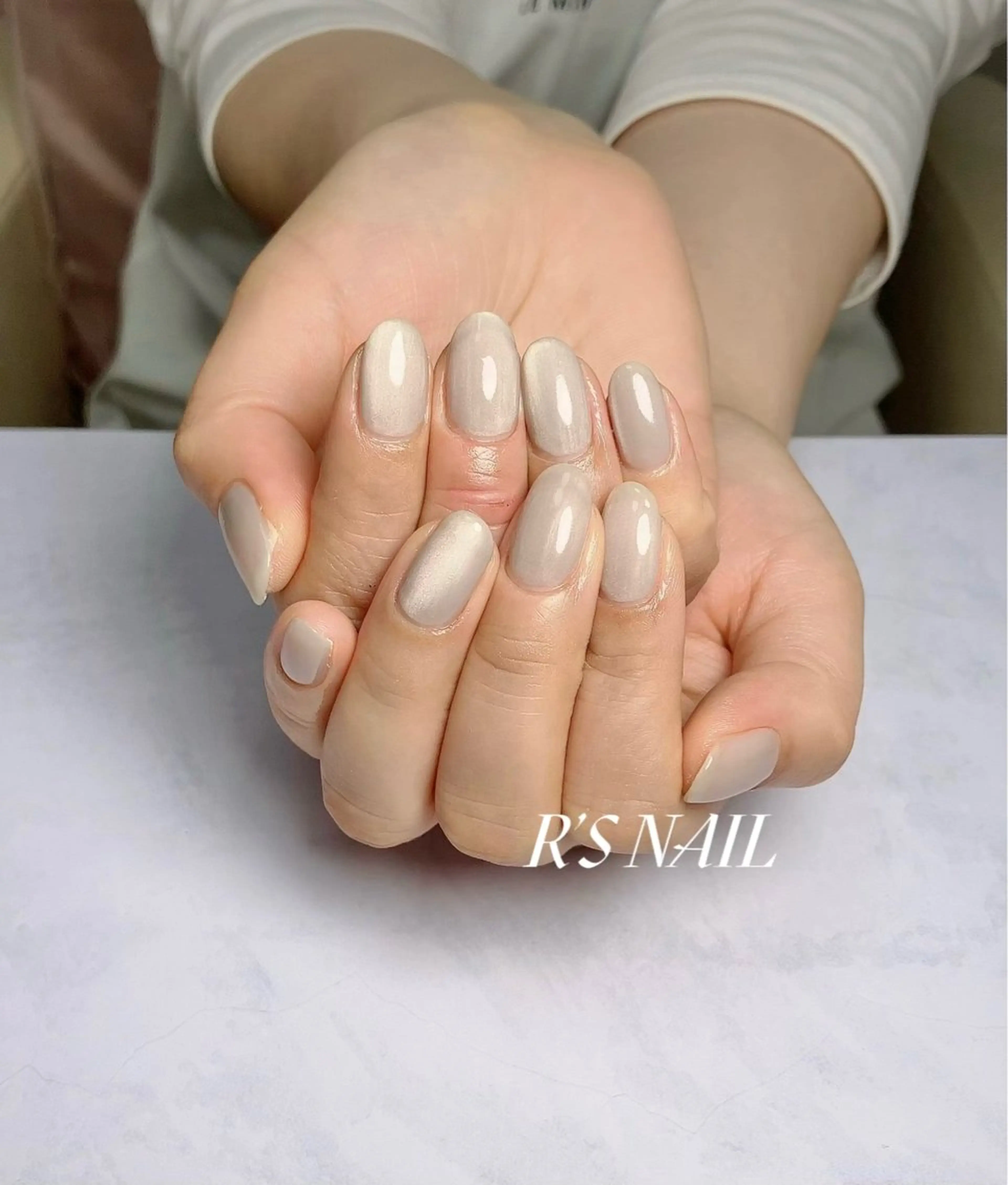 ネイル ジェルネイル マグネットネイル オフィスネイル ワンカラーネイル シンプルネイル ハンドネイル R‘S NAIL nail salonのネイルデザイン