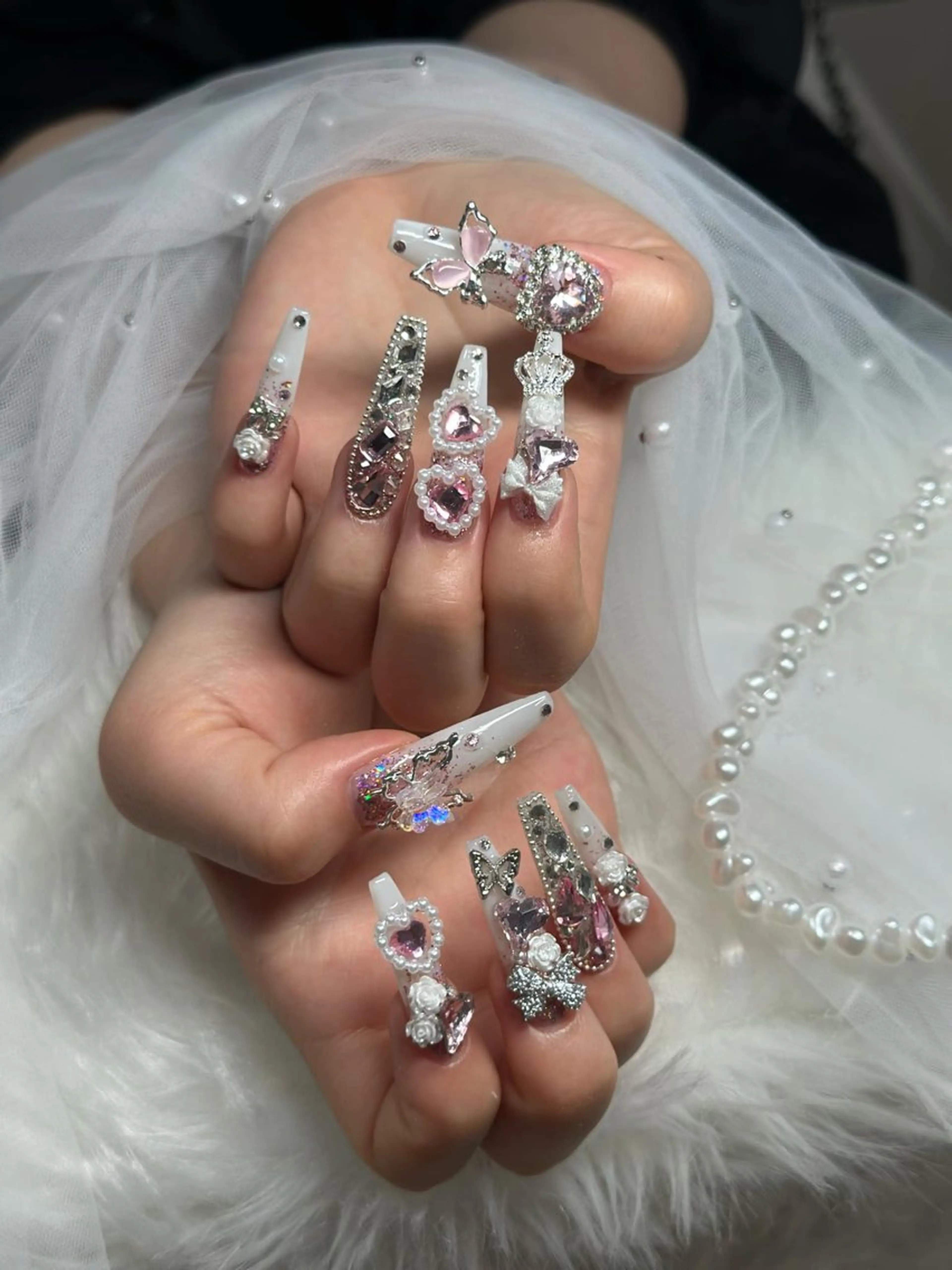 ネイル フレンチネイル ジェルネイル ガラスフレンチ ハロウィン ハート H.baby Nail Salonのネイルデザイン