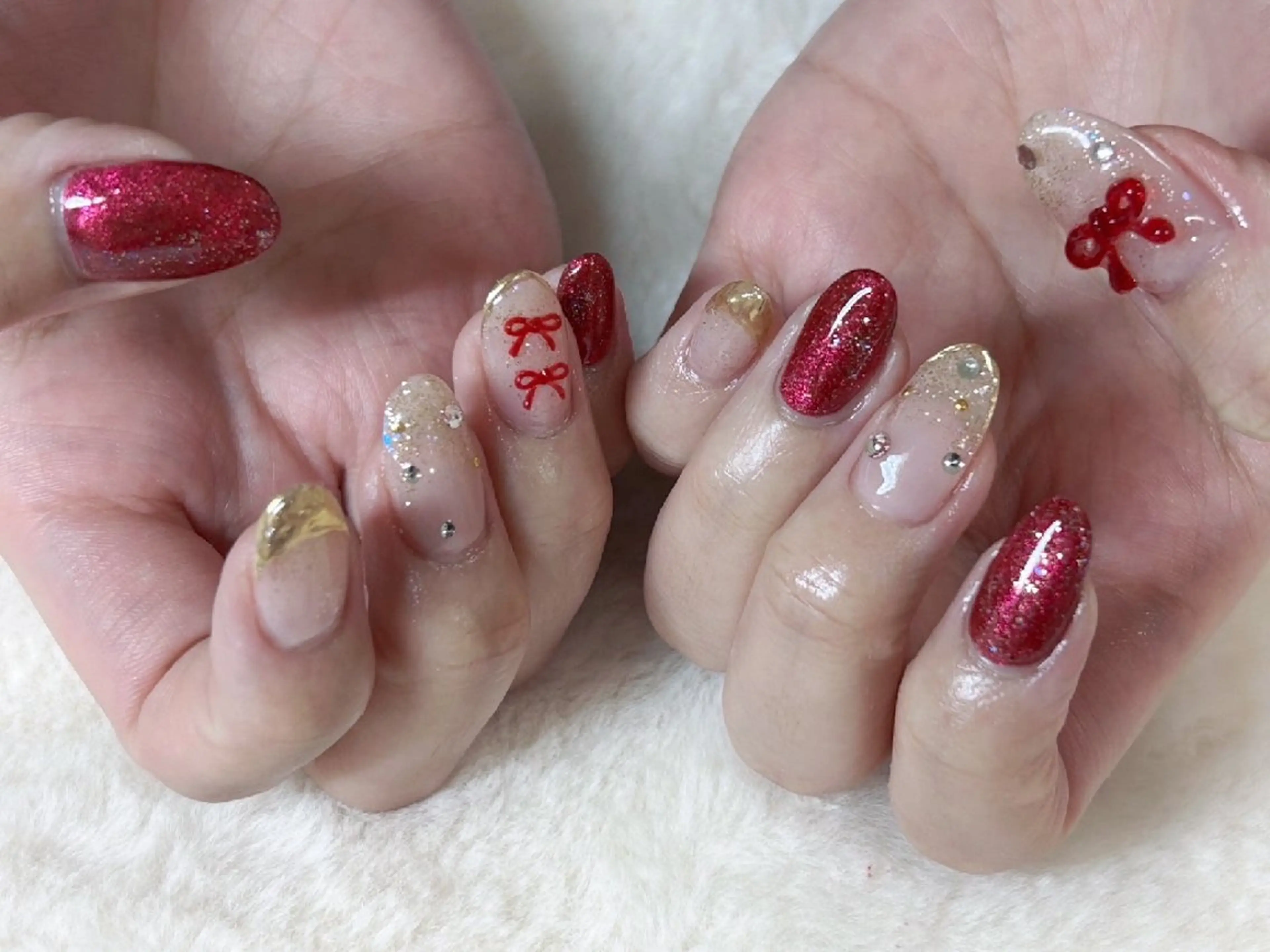 ネイル フレンチネイル ガーリー ミラーネイル ストーンネイル ワンホンネイル ハンドネイル ハンドケア 心斎橋Salon Epokkuのネイルデザイン