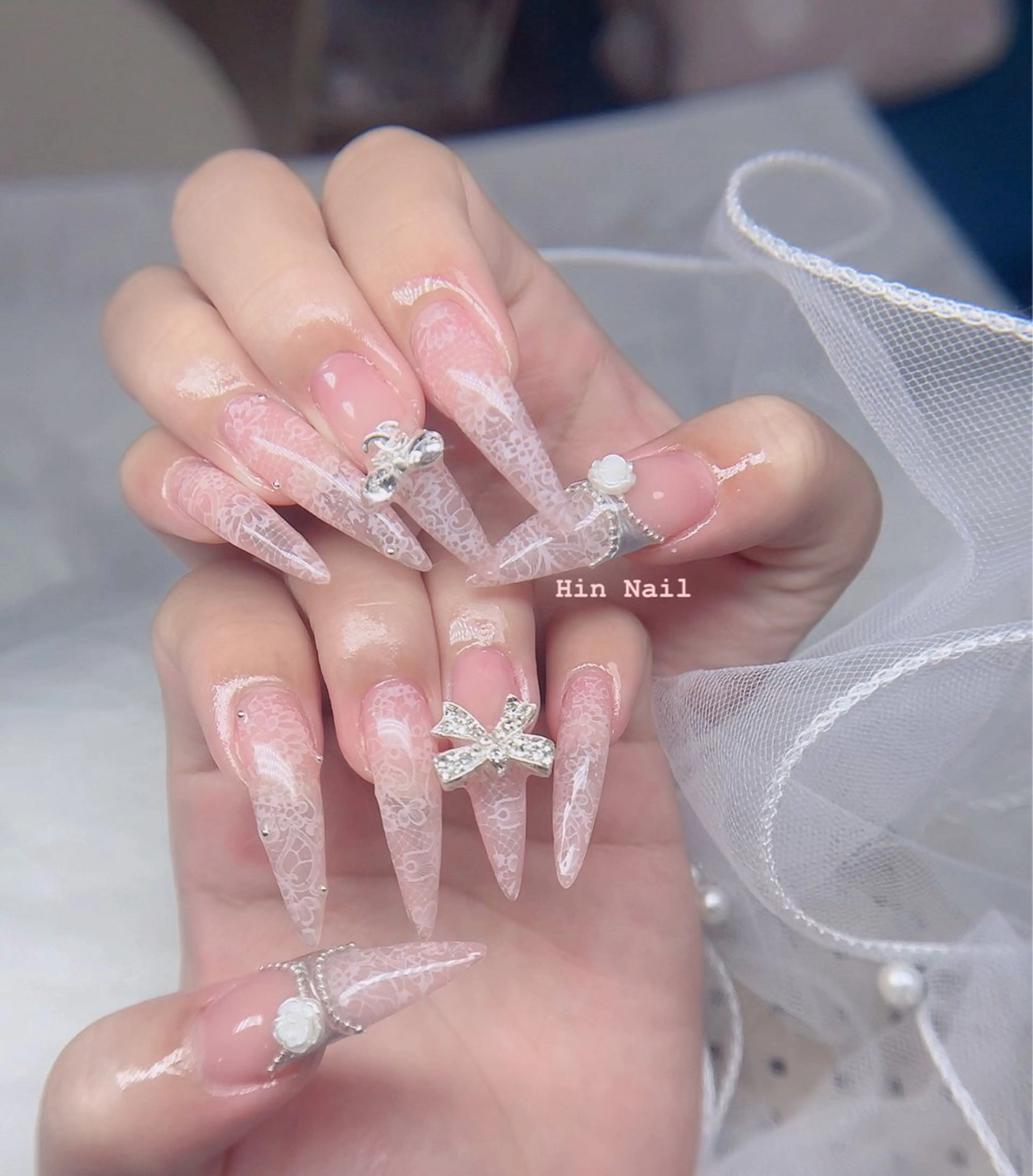 ネイル ハンドネイル Hin Nailsのネイルデザイン
