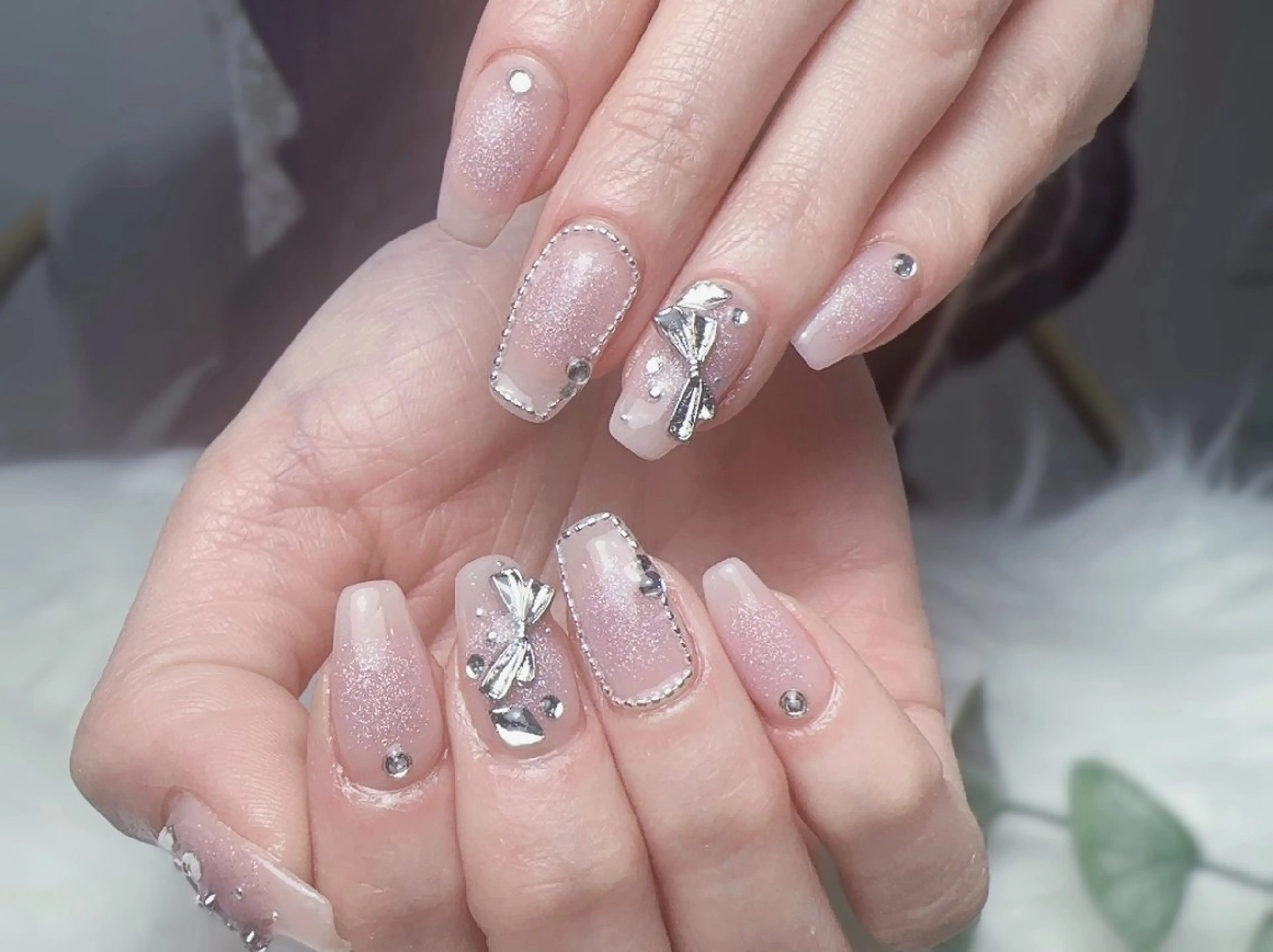 ネイル クリアネイル フラッシュネイル フットネイル フレンチネイル ジェルネイル ハンドネイル UM Nail Salonのネイルデザイン