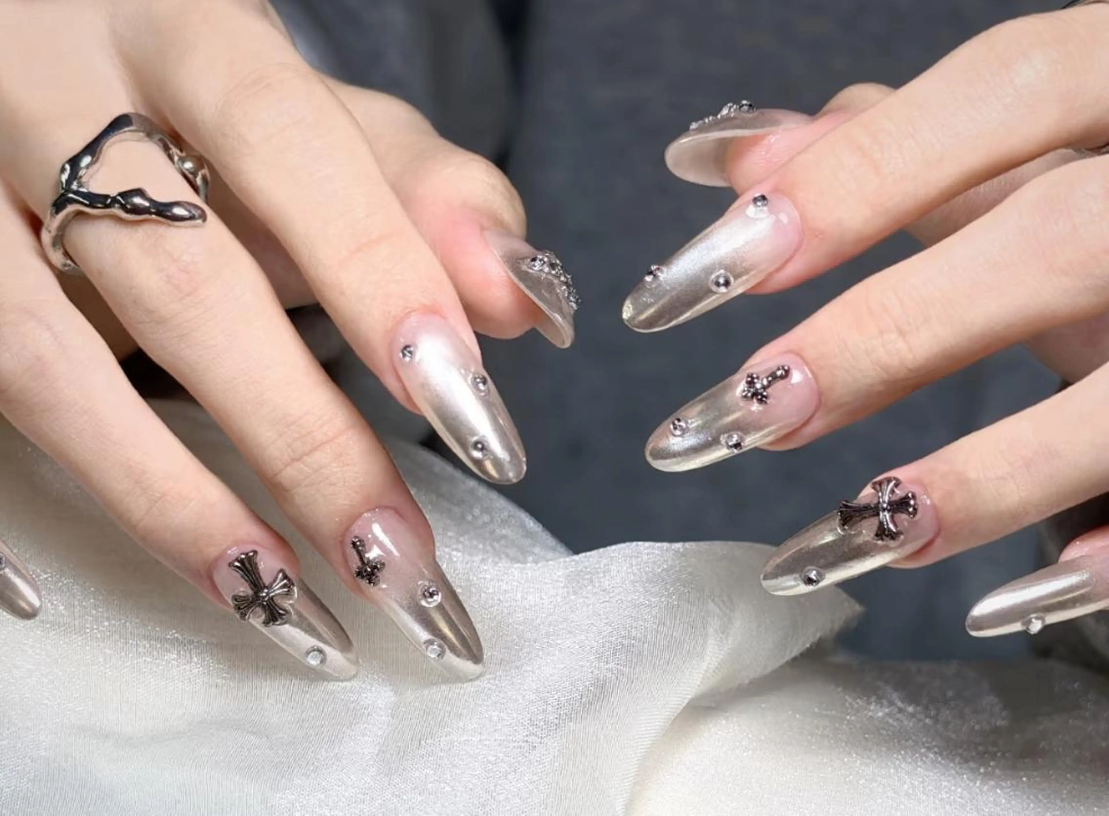 ネイル ハンドネイル 🎀 UU_nailのネイルデザイン