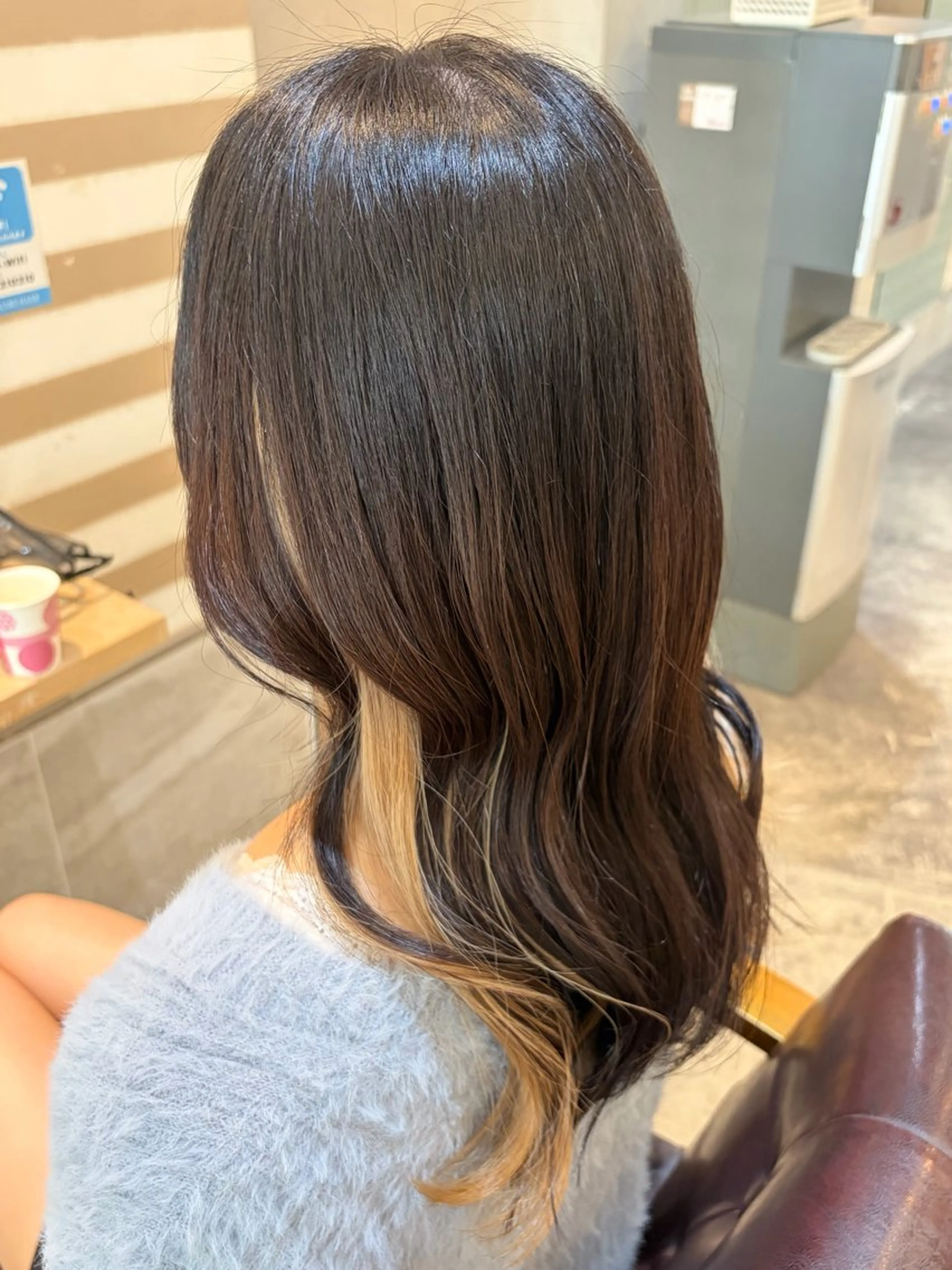 カラー インナーカラー ヘアカラー トリートメント 内山 涼香のヘアスタイル