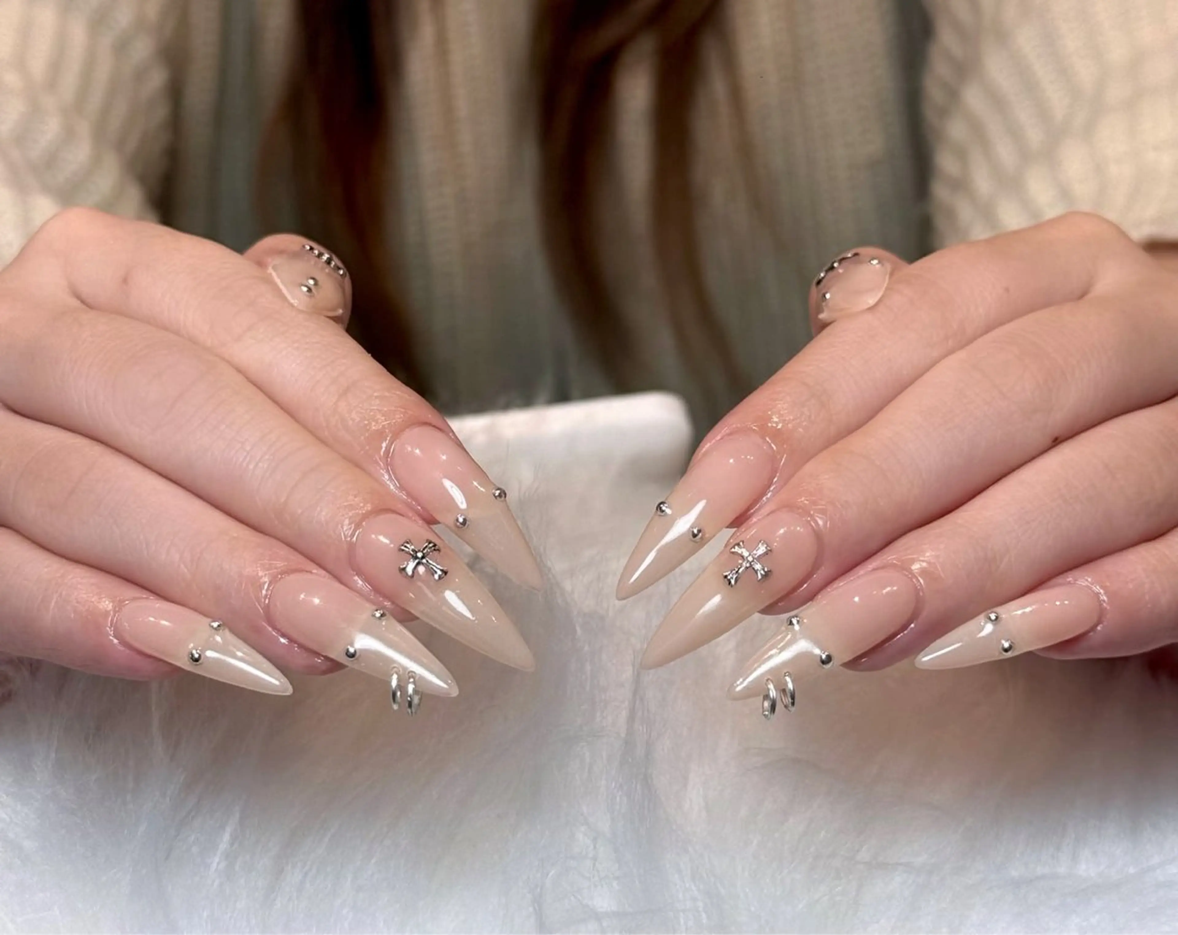 ネイル チークネイル ドット フレンチネイル グラデーション ハート ハンドネイル ハンドケア Eli Nails 新宿のネイルデザイン