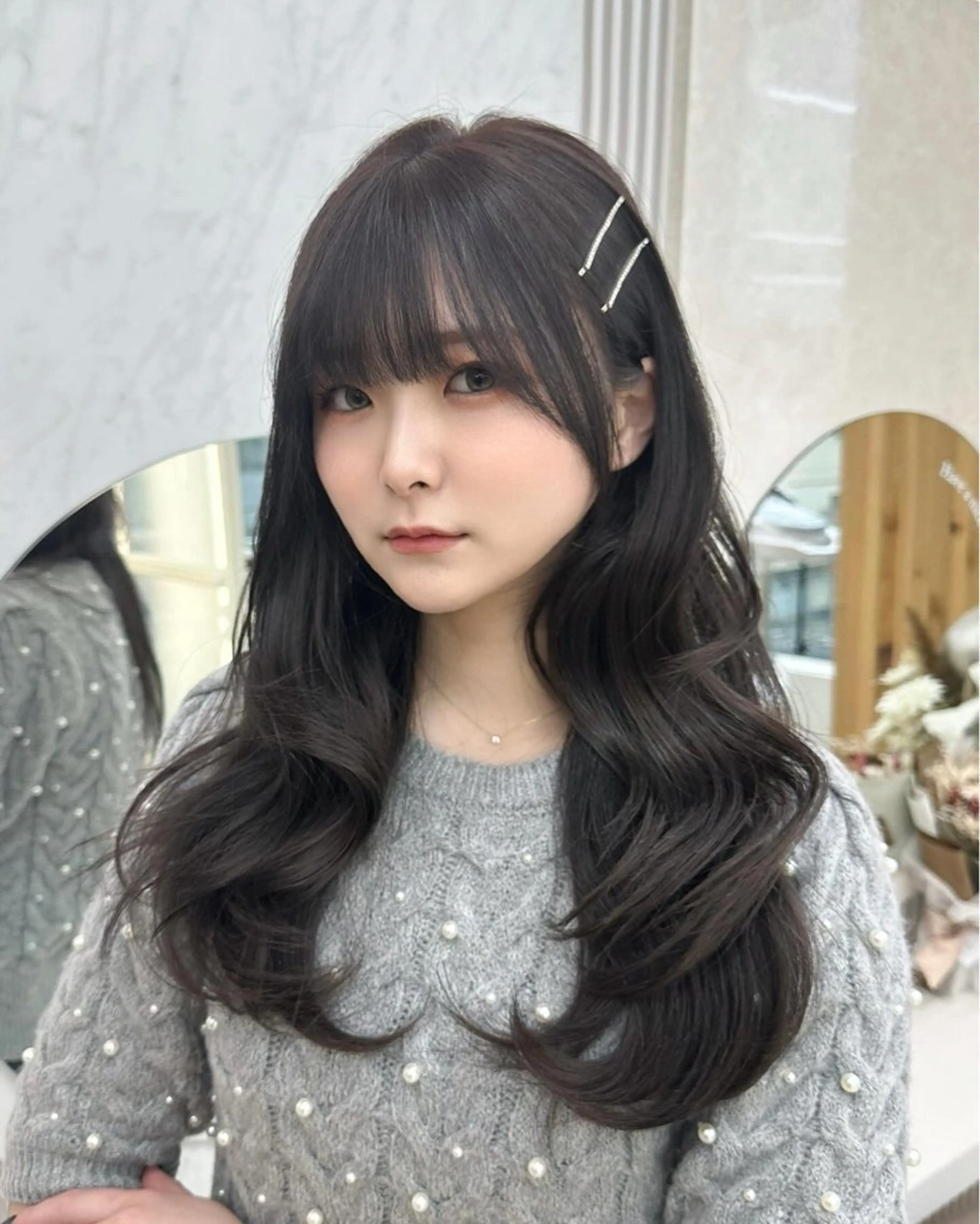 ミディアム カラー 透明感カラー グレージュ ハイレイヤー レイヤーカット 顔周り特化/韓国ヘア /レイヤー/吉野幸大のヘアスタイル