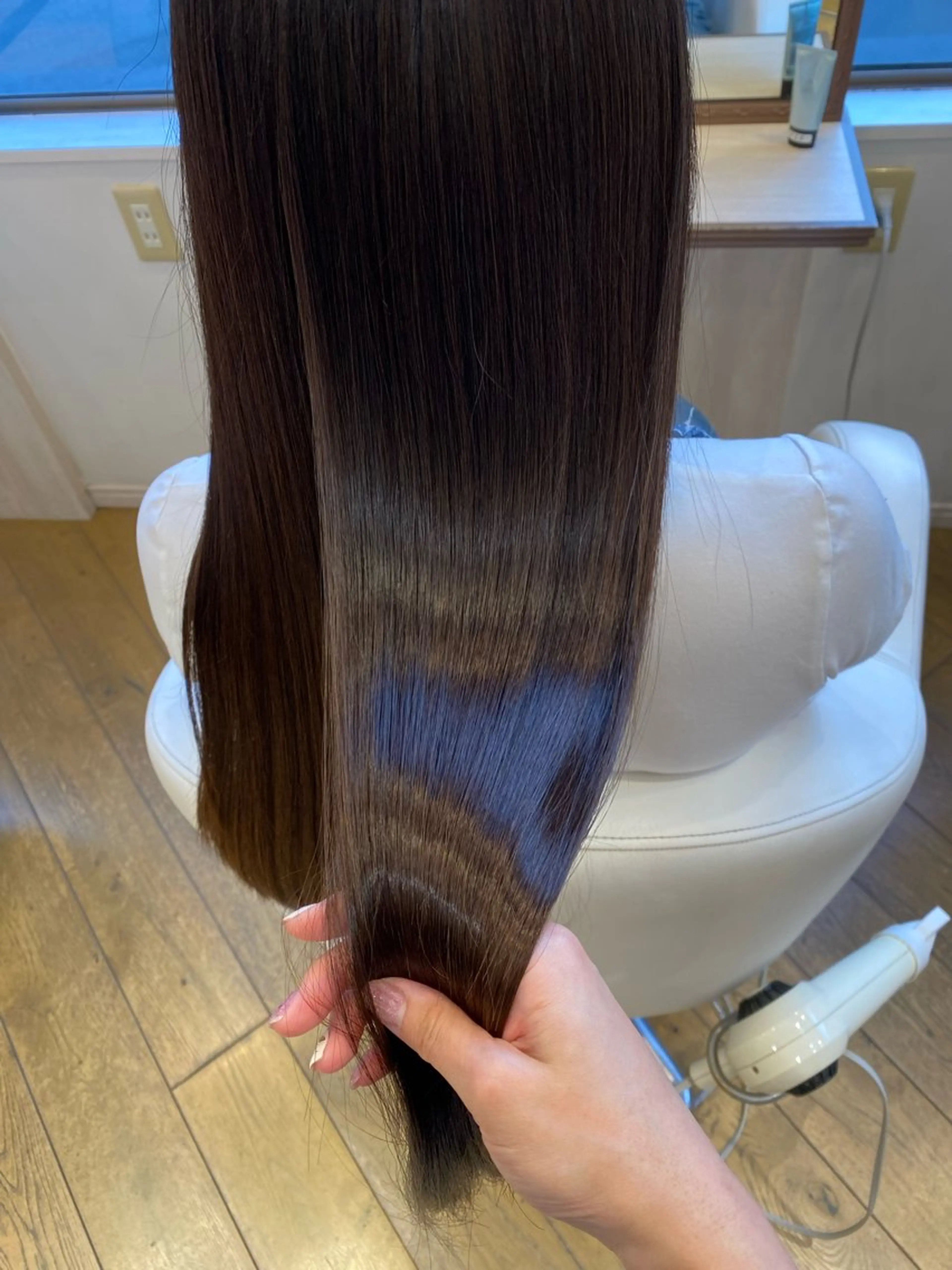 ロング 縮毛矯正 カット 縮毛矯正 艶感🫧透明感カラー YUKARIのヘアスタイル