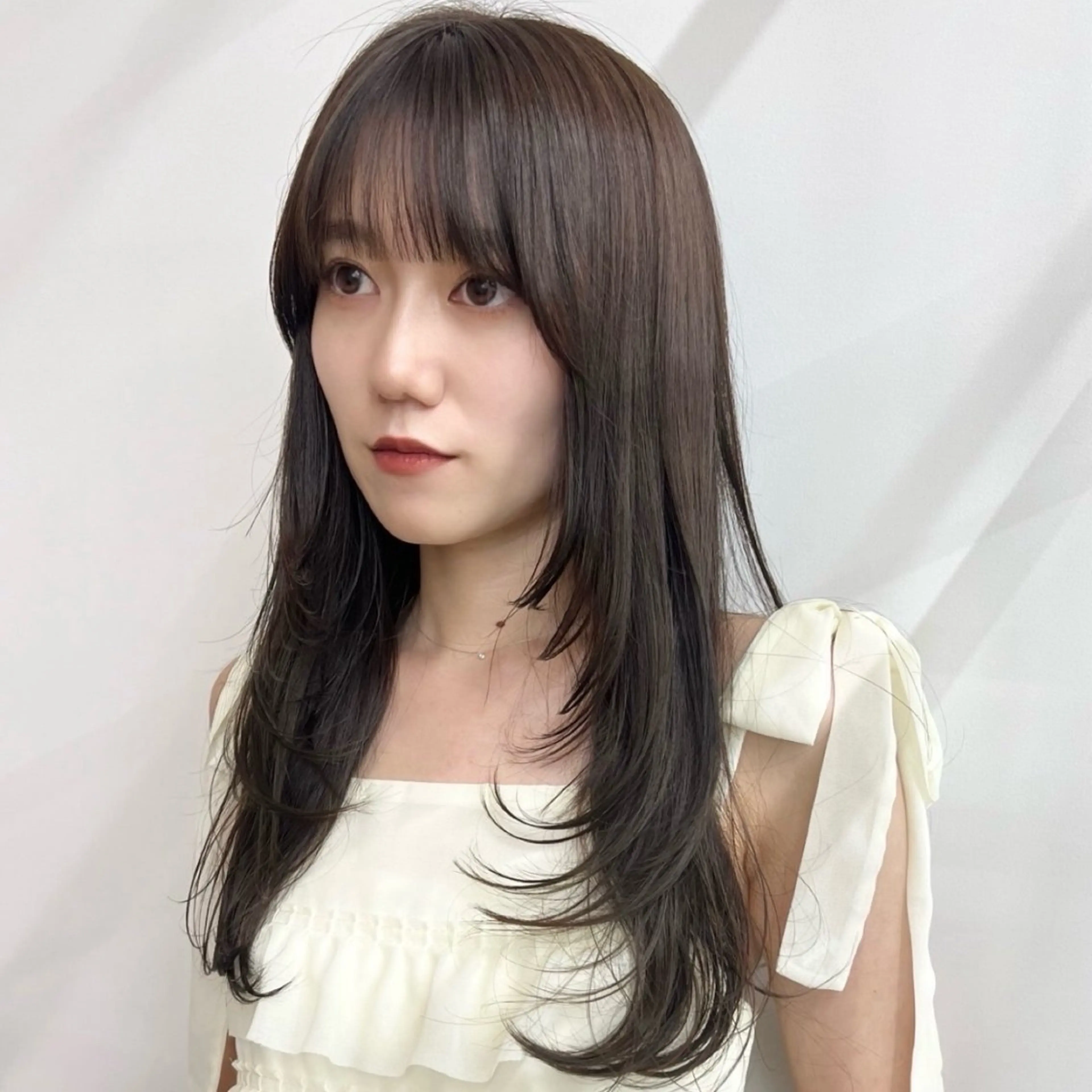 ロング カラー オリーブカラー レイヤーカット arisa/暖色 /伏見/レイヤーのヘアスタイル