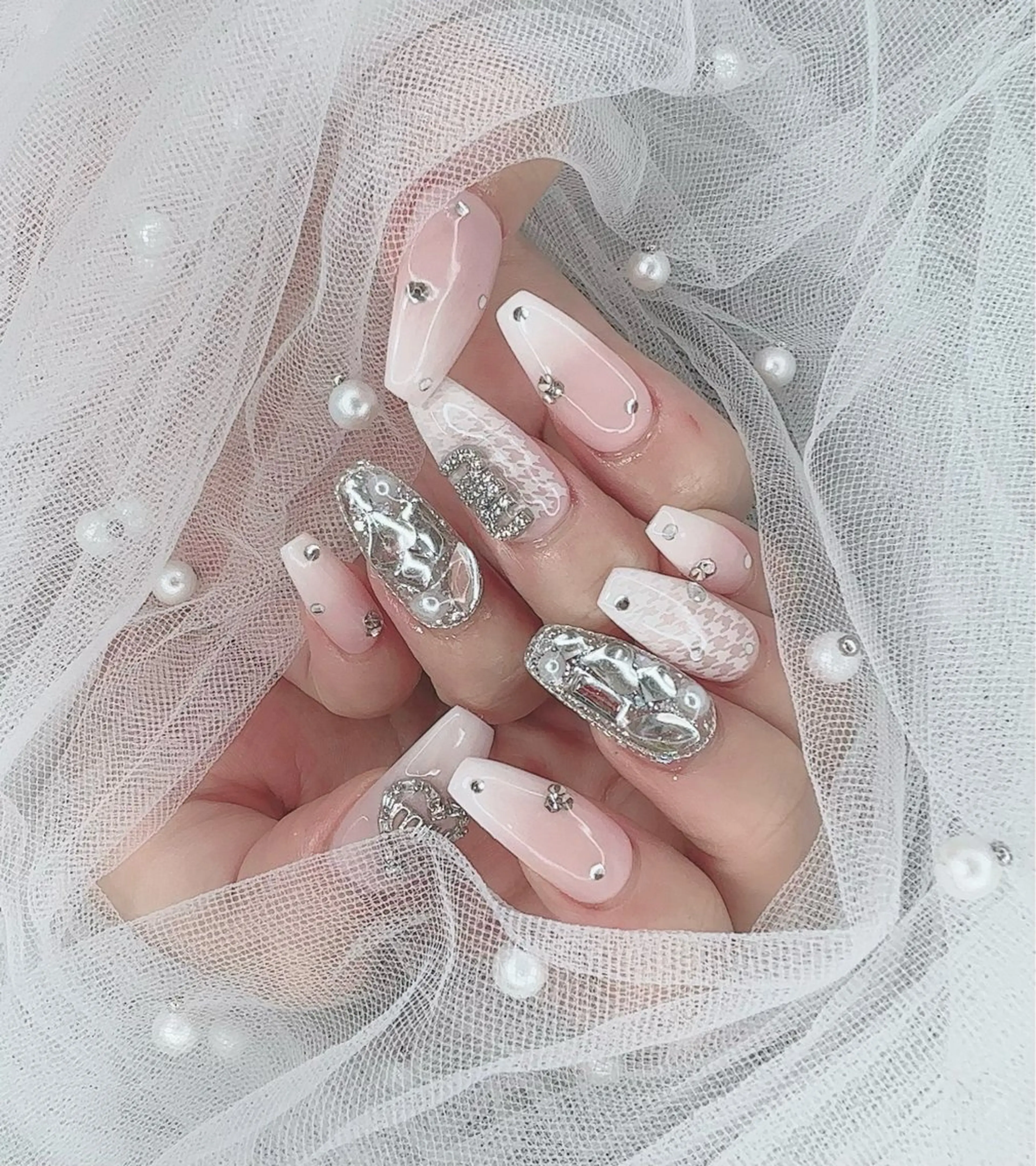 ネイル R salonのネイルデザイン