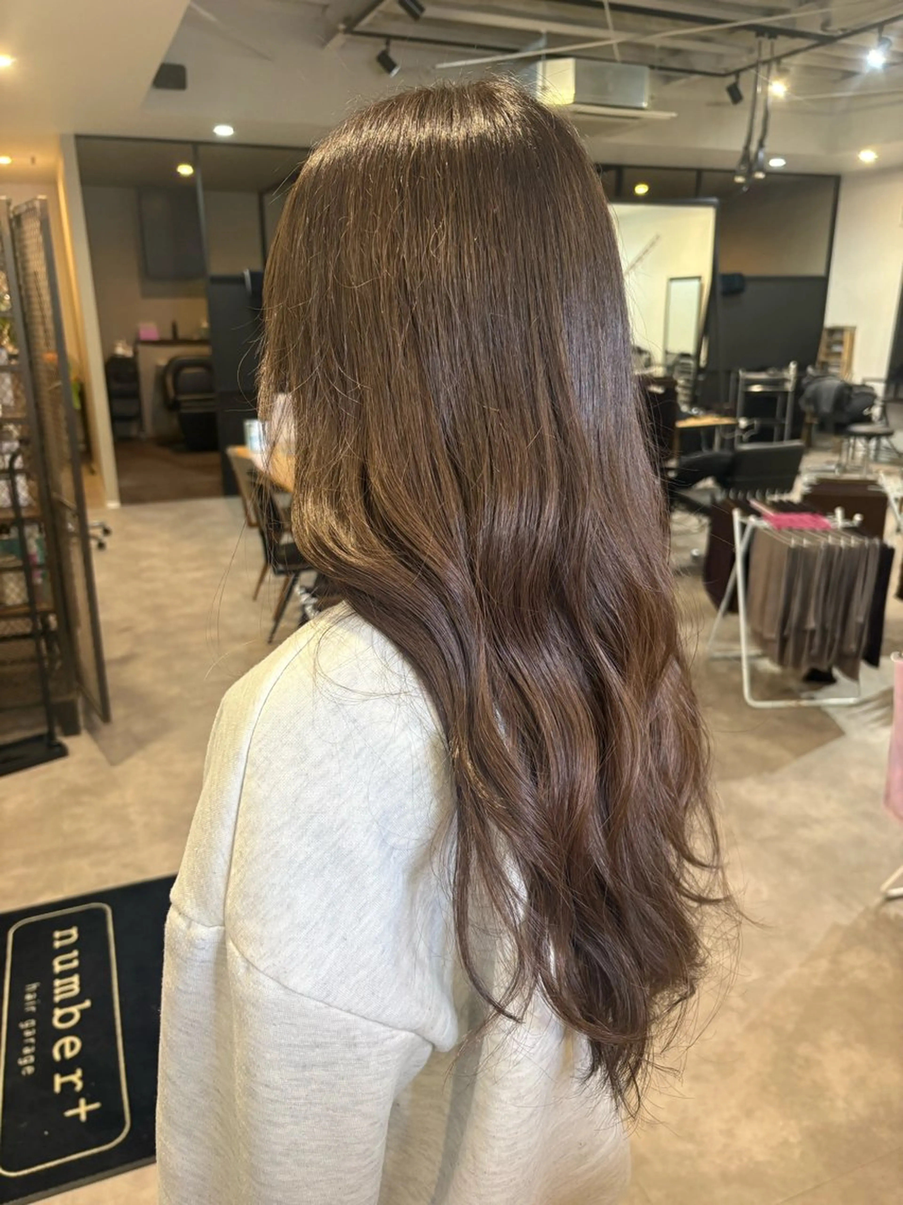 セミロング ヘアカラー number＋ / 璃々花のヘアスタイル