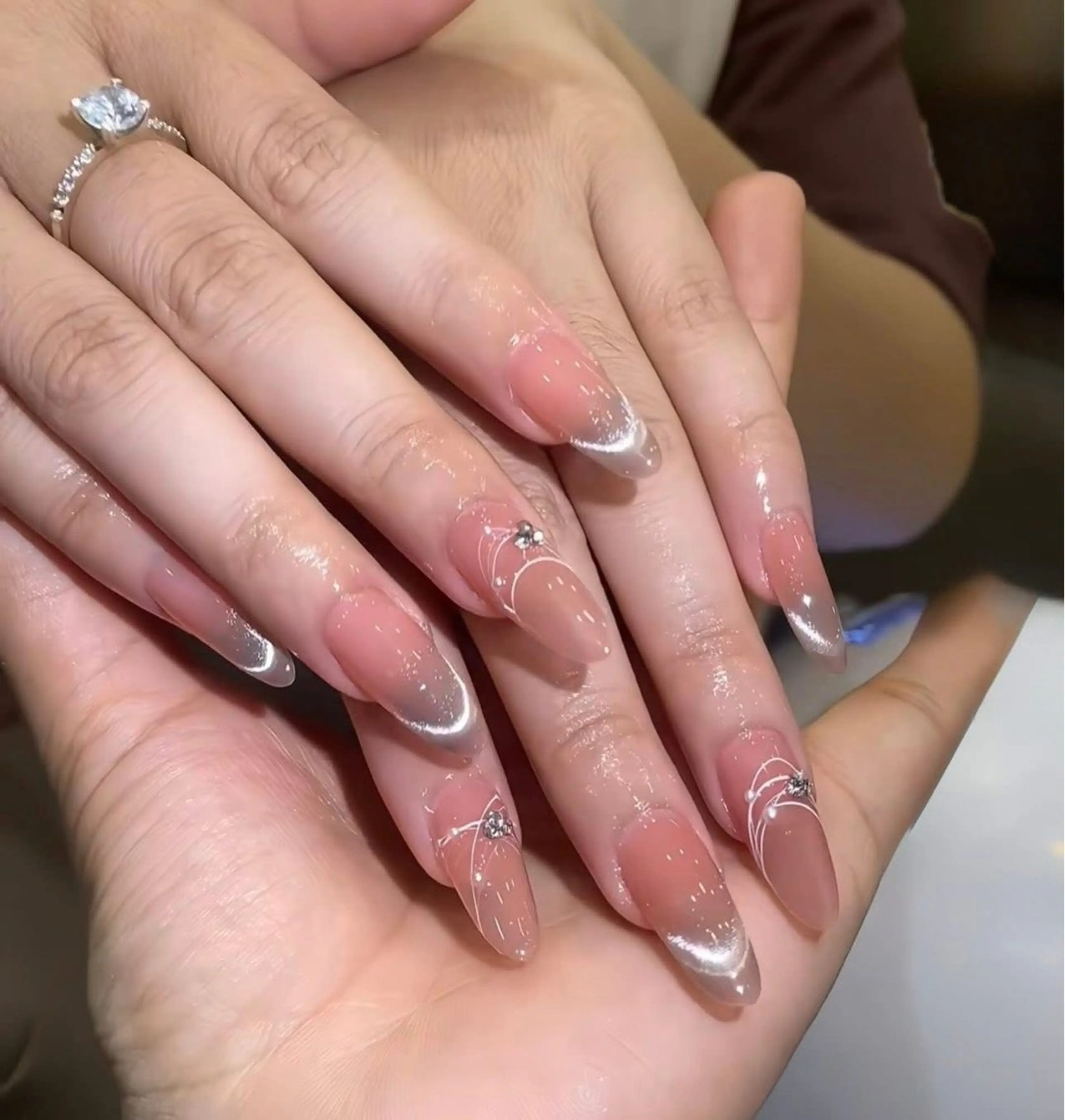 ネイル チークネイル フレンチネイル グラデーション キラキラネイル 韓国ネイル Minette nailHuongのネイルデザイン