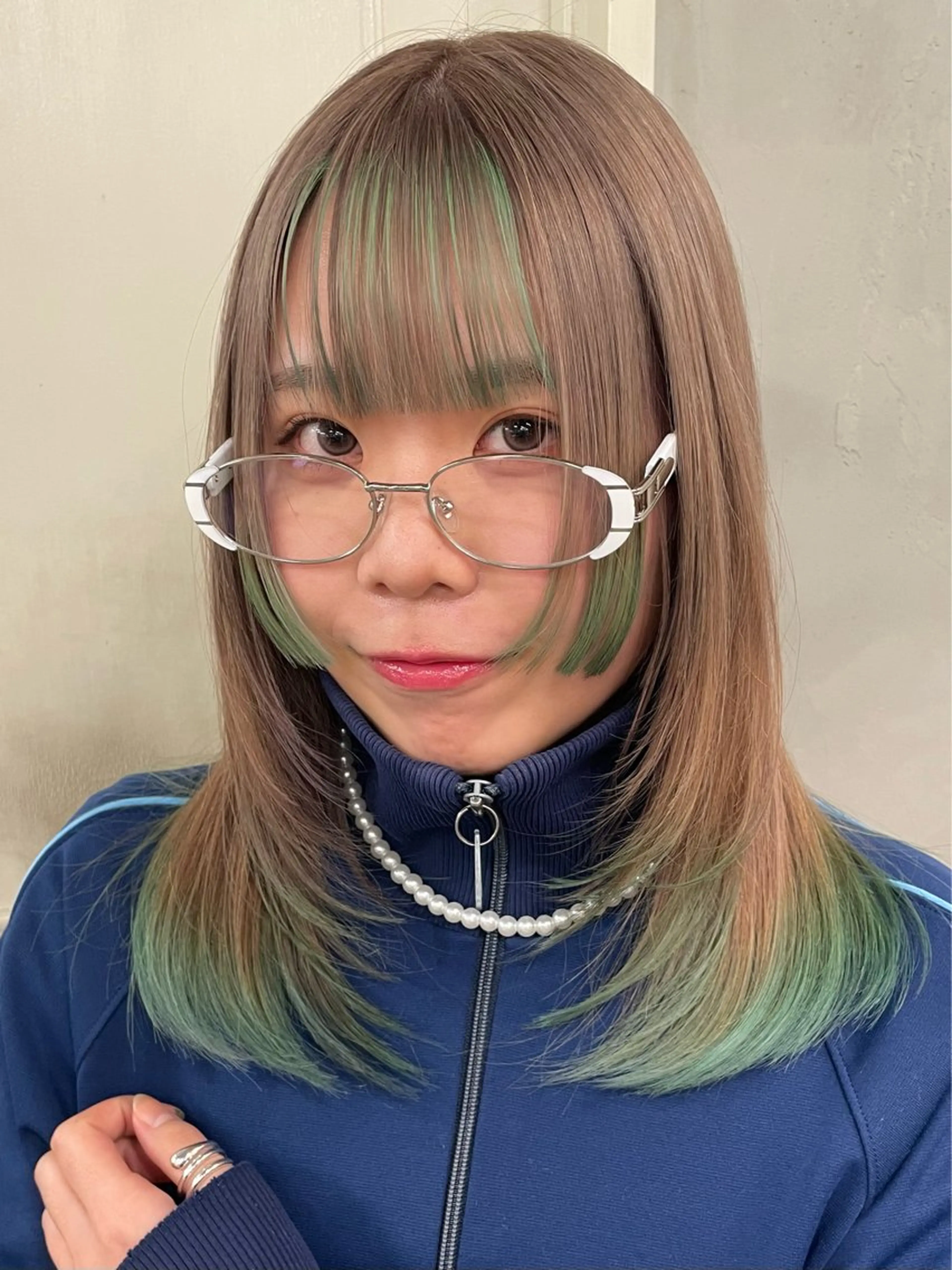 セミロング カラー カット ヘアカラー RorriM natsuのヘアスタイル