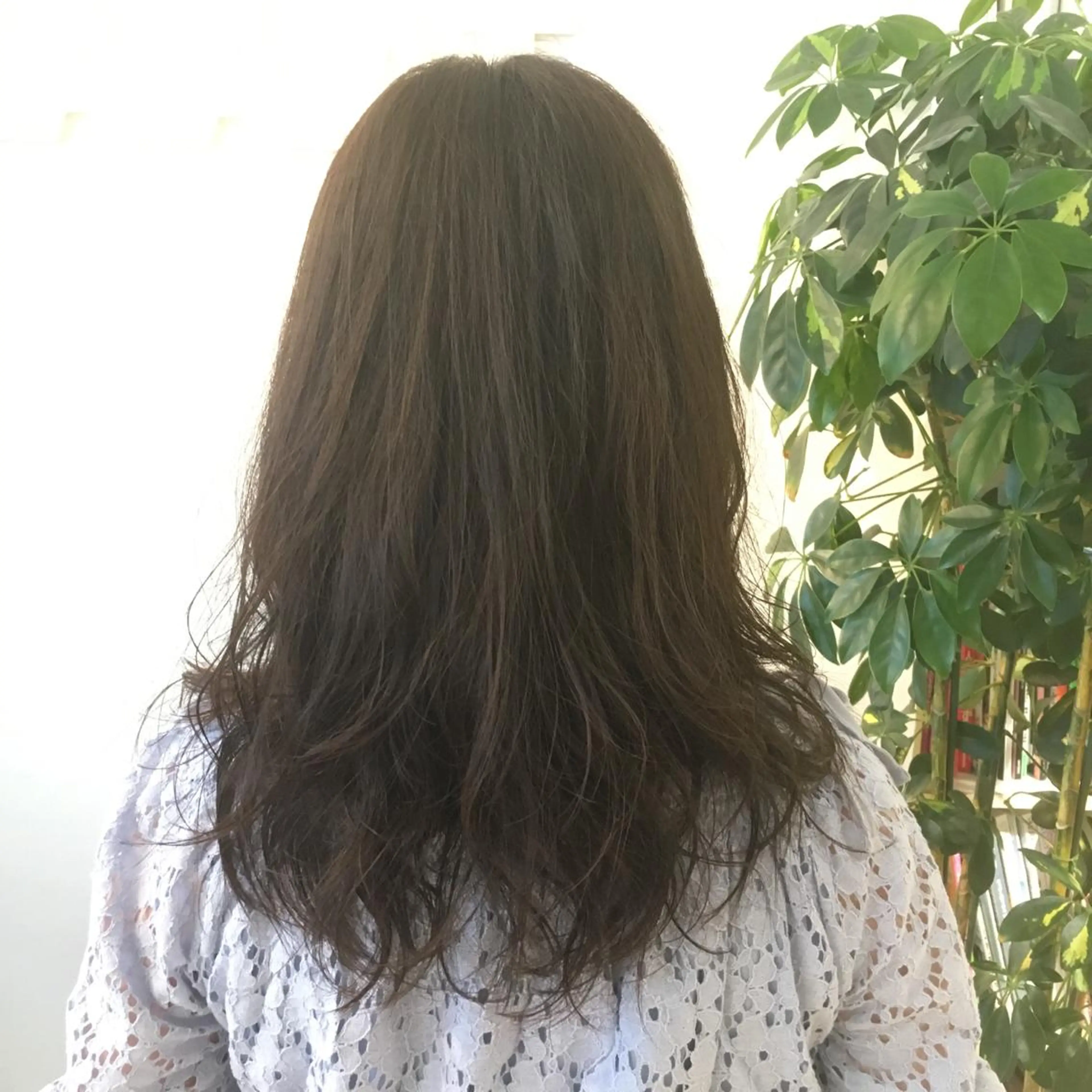 カット＋毛髪整形ストカール＋トリートメントの写真