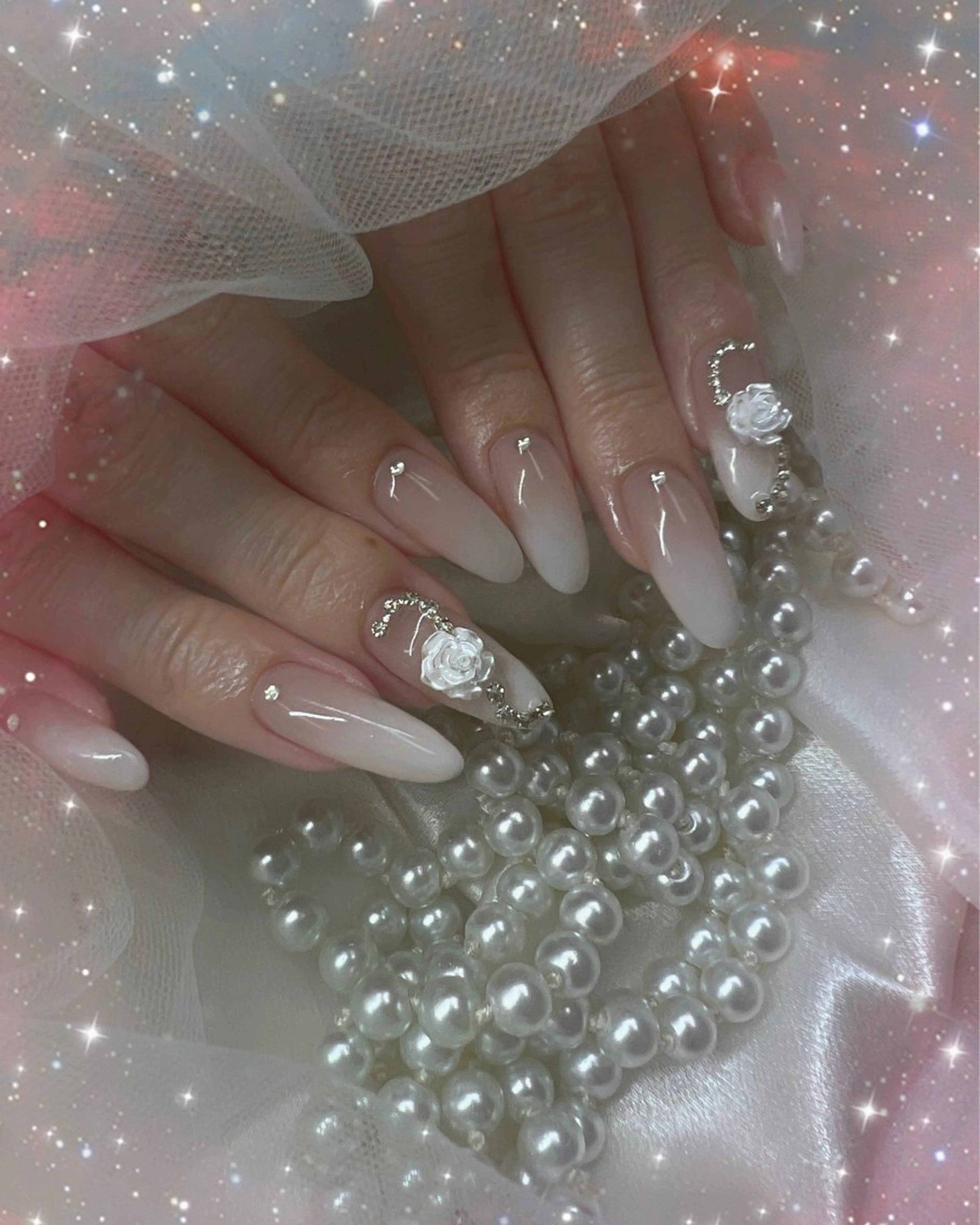 ネイル チークネイル フレンチネイル ガーリー グラデーション マグネットネイル ハンドネイル ハンドケア Chill Nailsalonのネイルデザイン