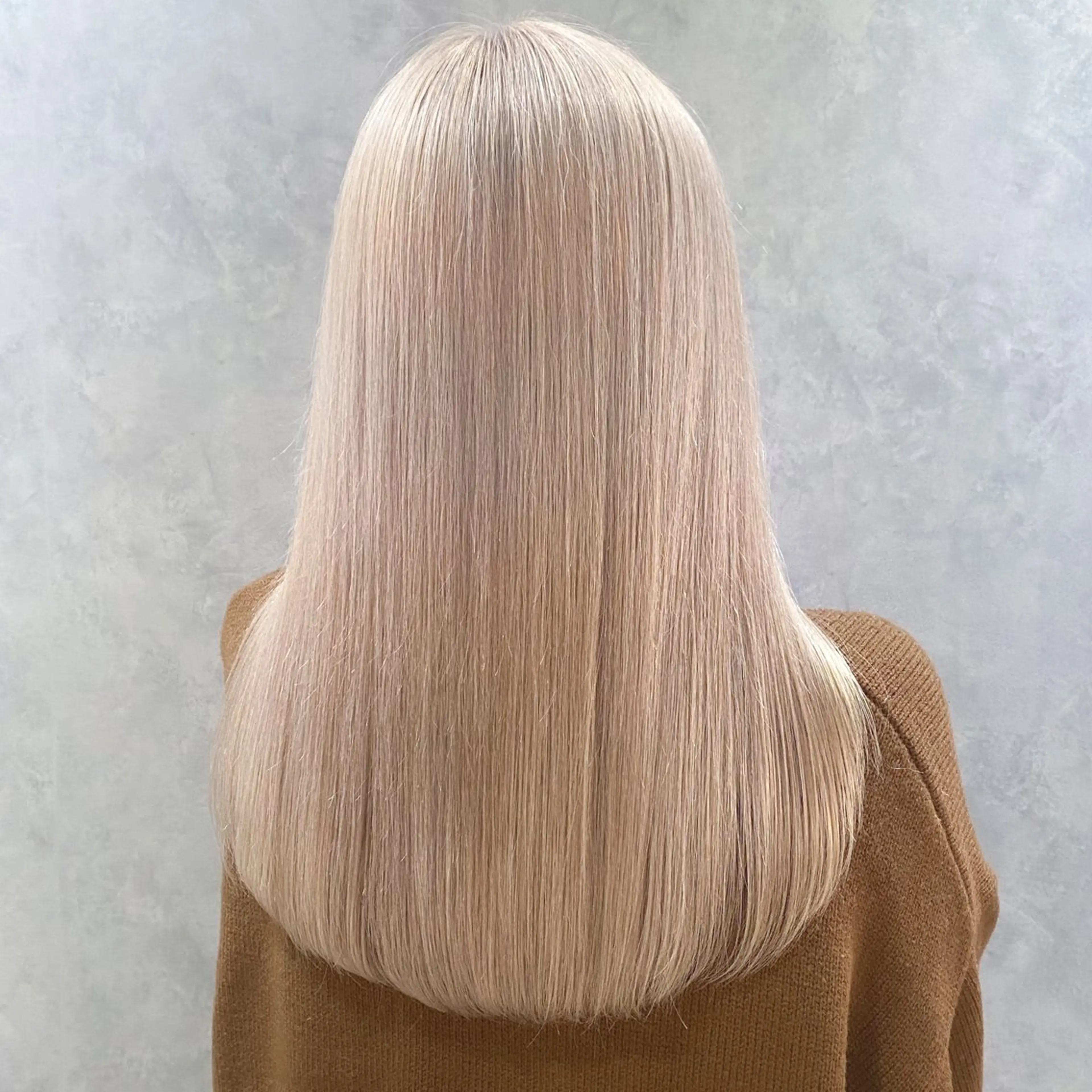 ロング ハイトーン/韓国風/ 艶髪/吉祥寺のヘアスタイル