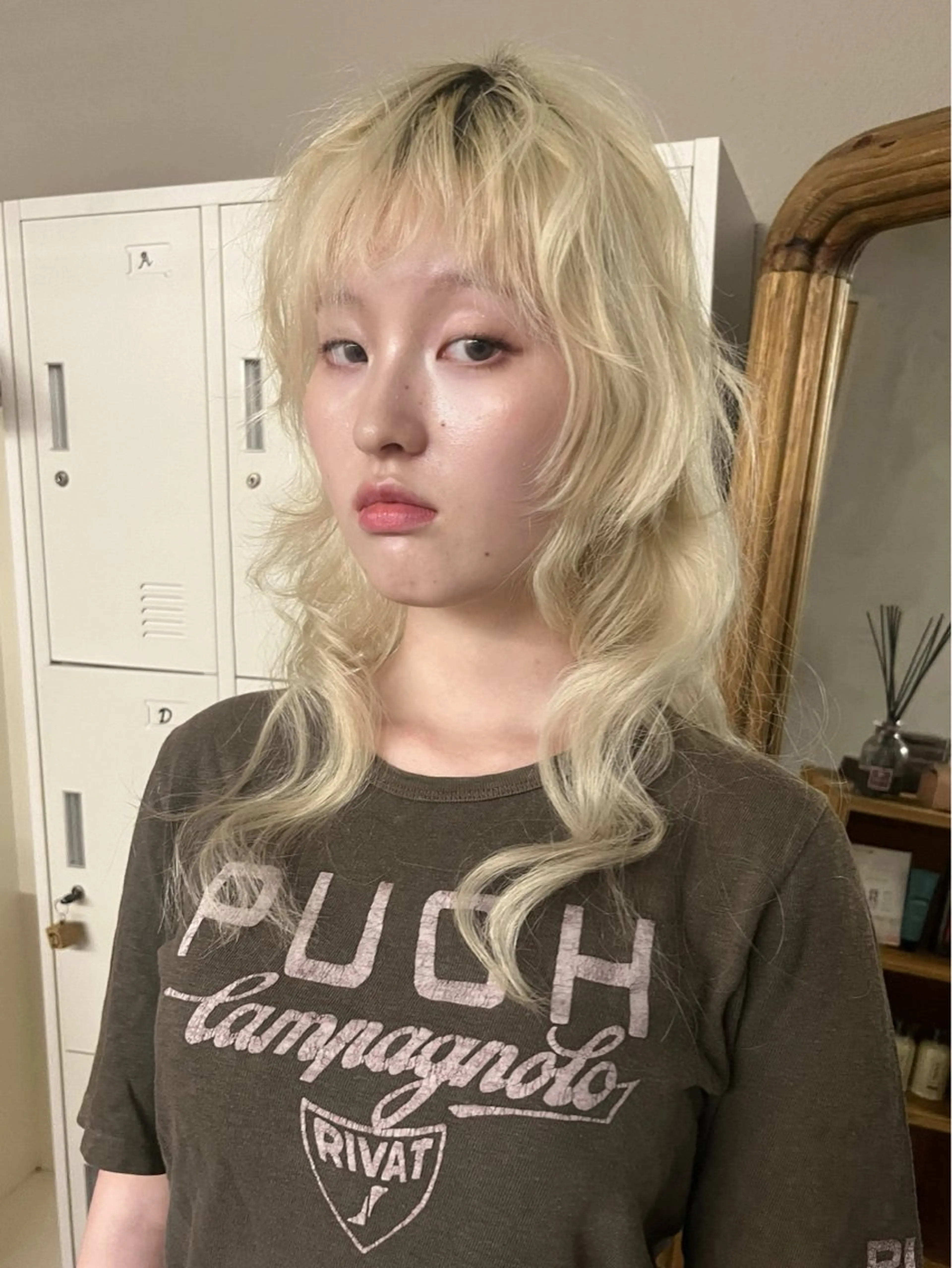 セミロング レイヤーカット/ 酸性ストレート梅田のヘアスタイル