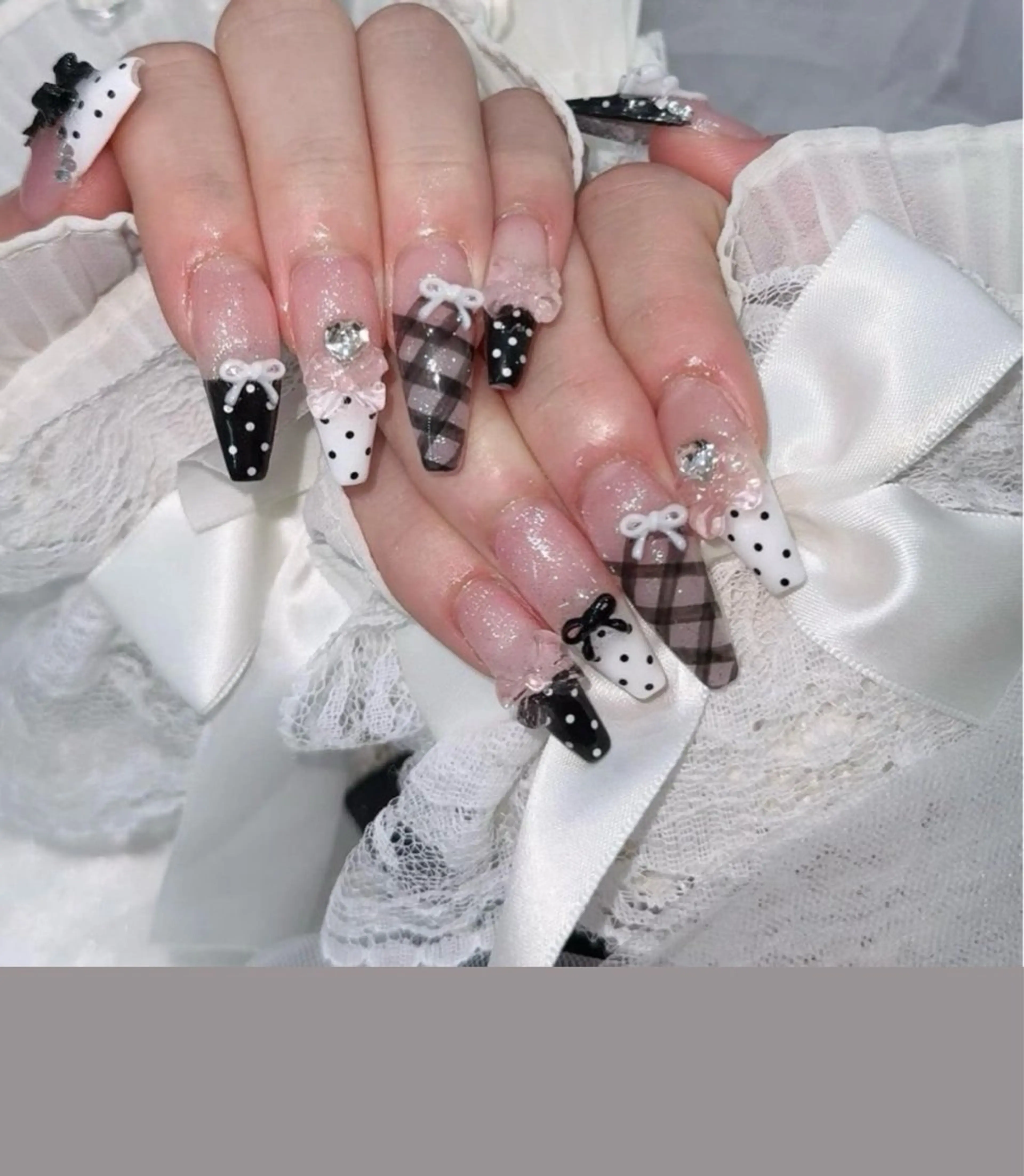 ネイル MoonHi Nail 朝霞台のネイルデザイン