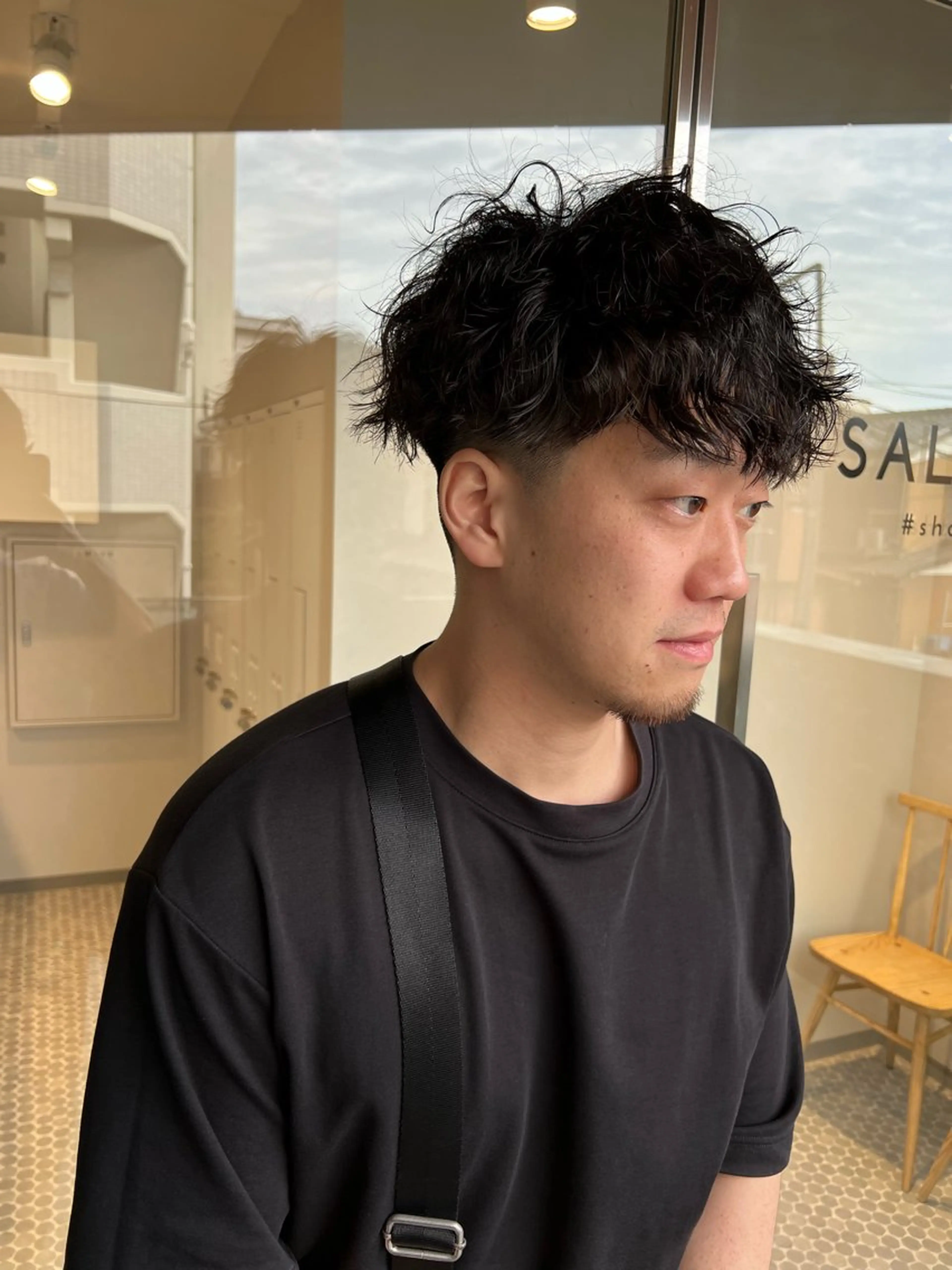 ショート パーマ メンズ メンズパーマ ツイストスパイラルパーマ スパイラルパーマ 樋野 亮のヘアスタイル