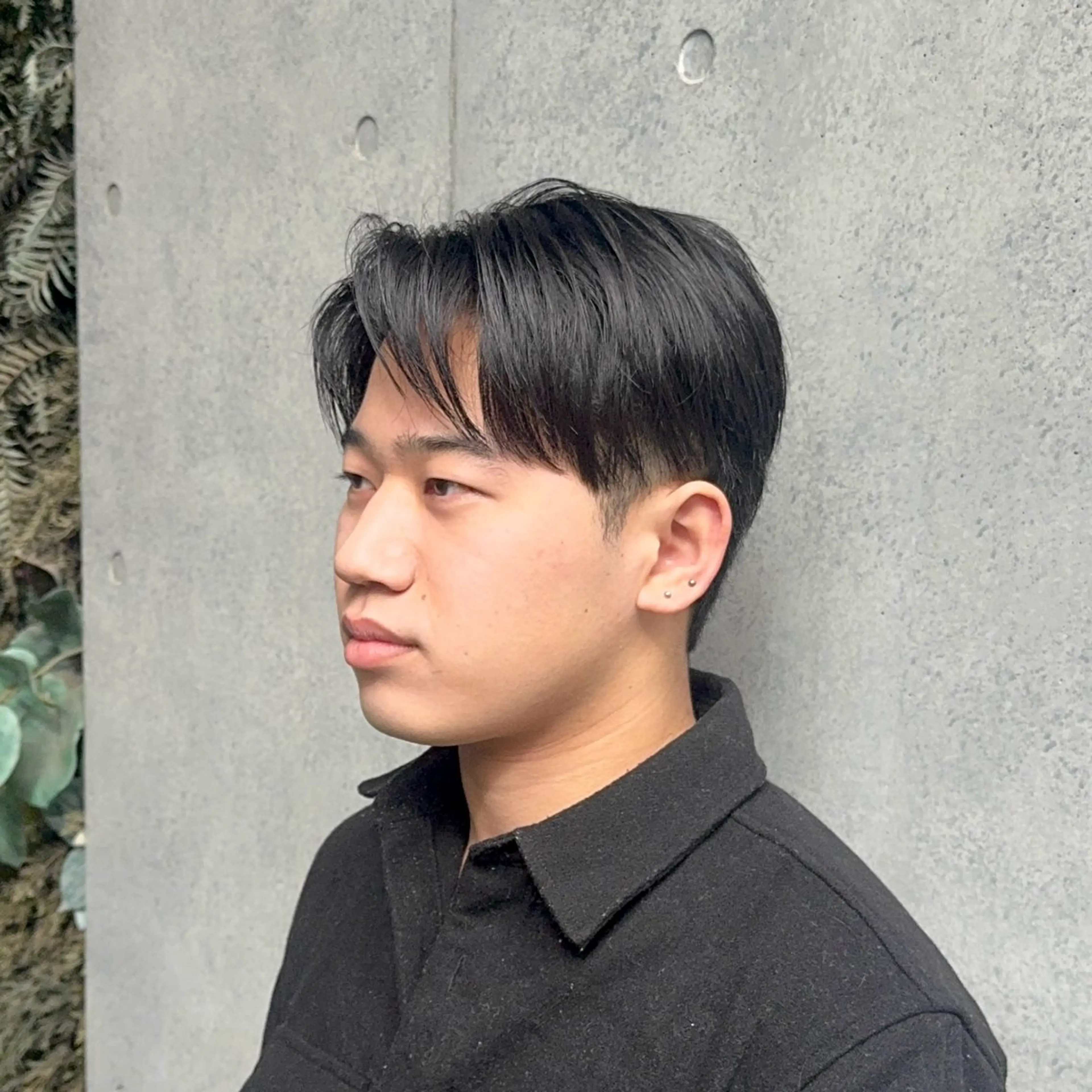 メンズ センターパート マッシュ カット アニメオタク美容師/ 縮毛矯正/僚汰のヘアスタイル