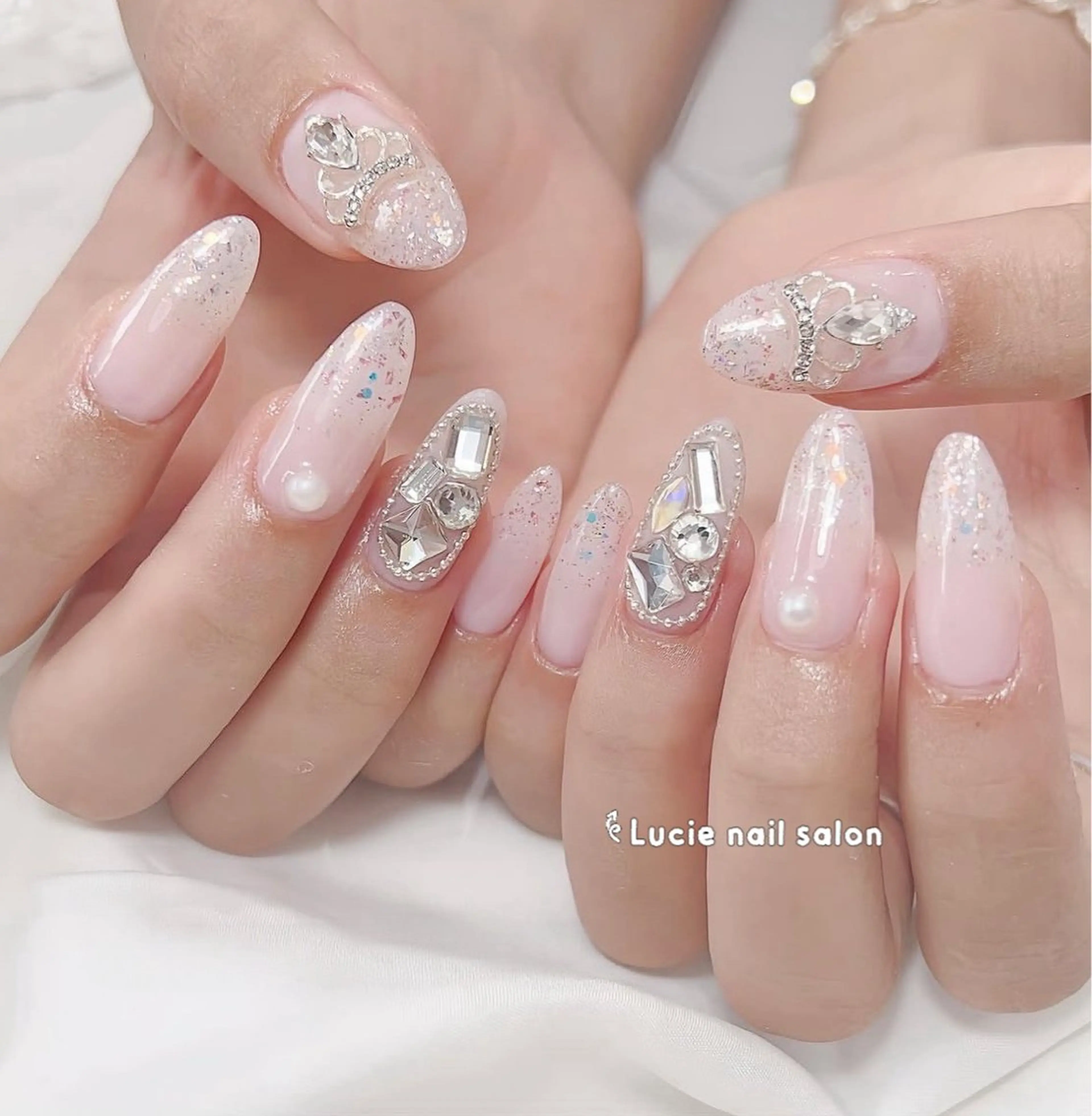 ネイル ハンドネイル LUCIE NAILのネイルデザイン