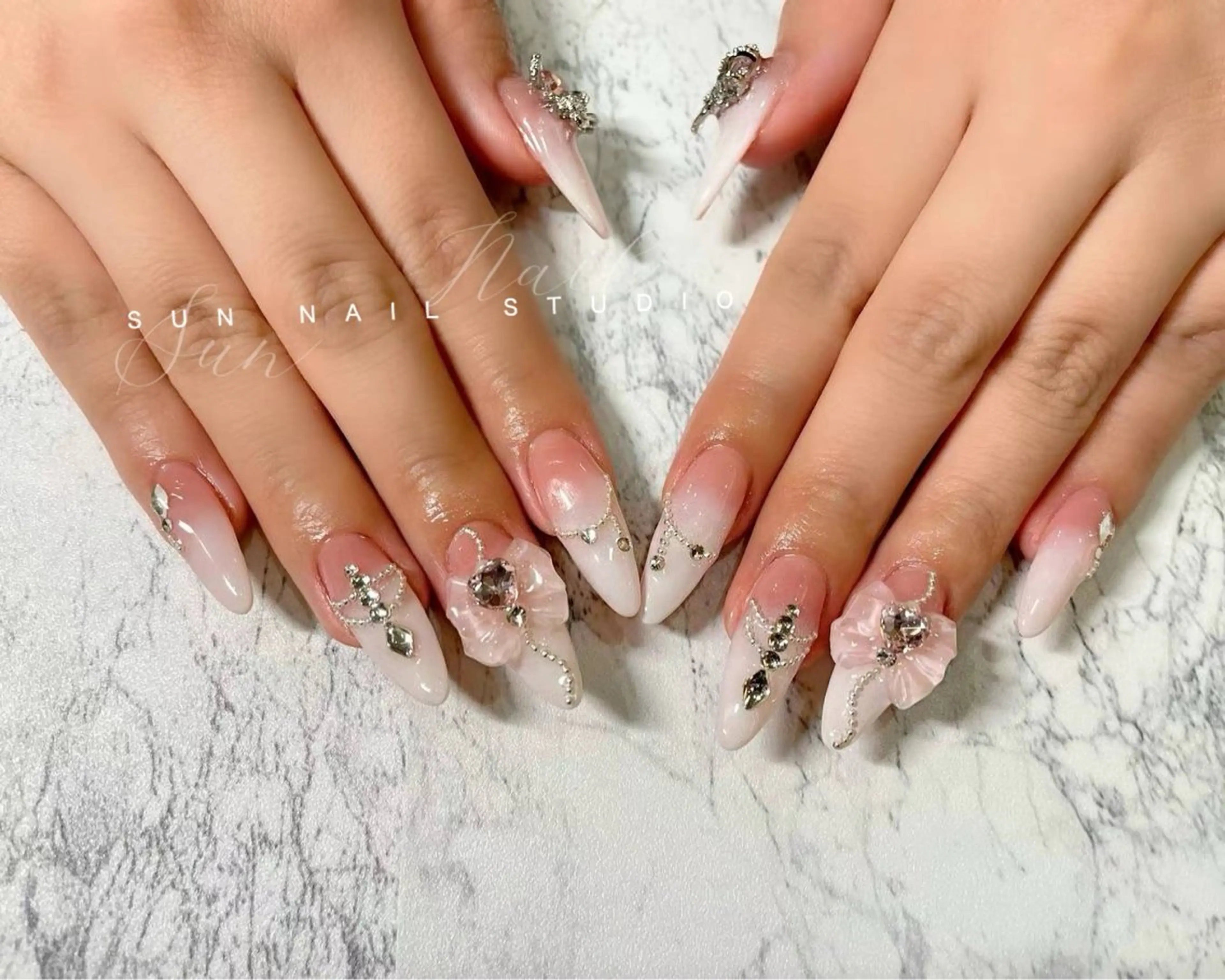 ネイル SUN nail上本町のネイルデザイン