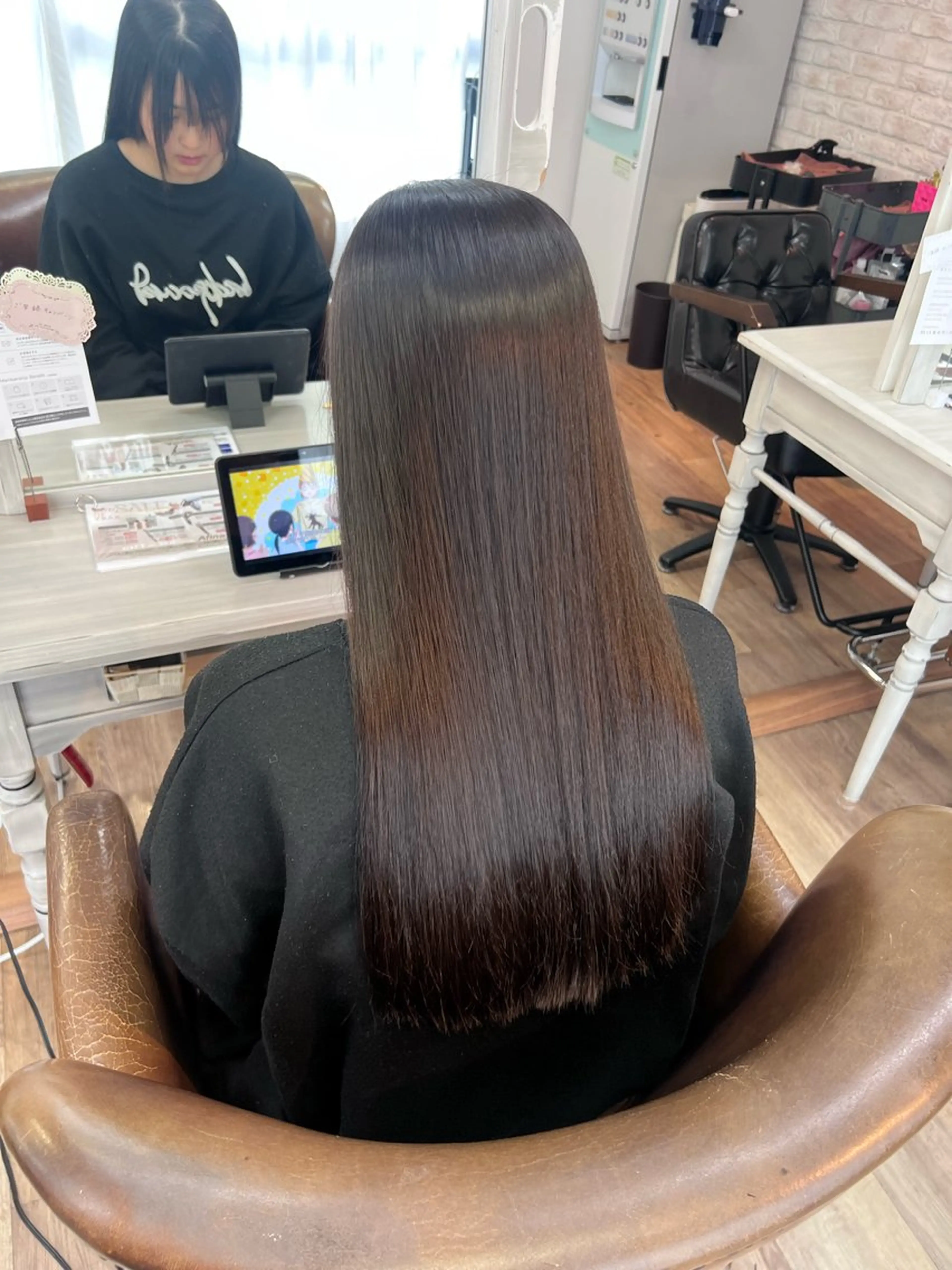 ロング 縮毛矯正 ⚡️ エマ🥑のヘアスタイル