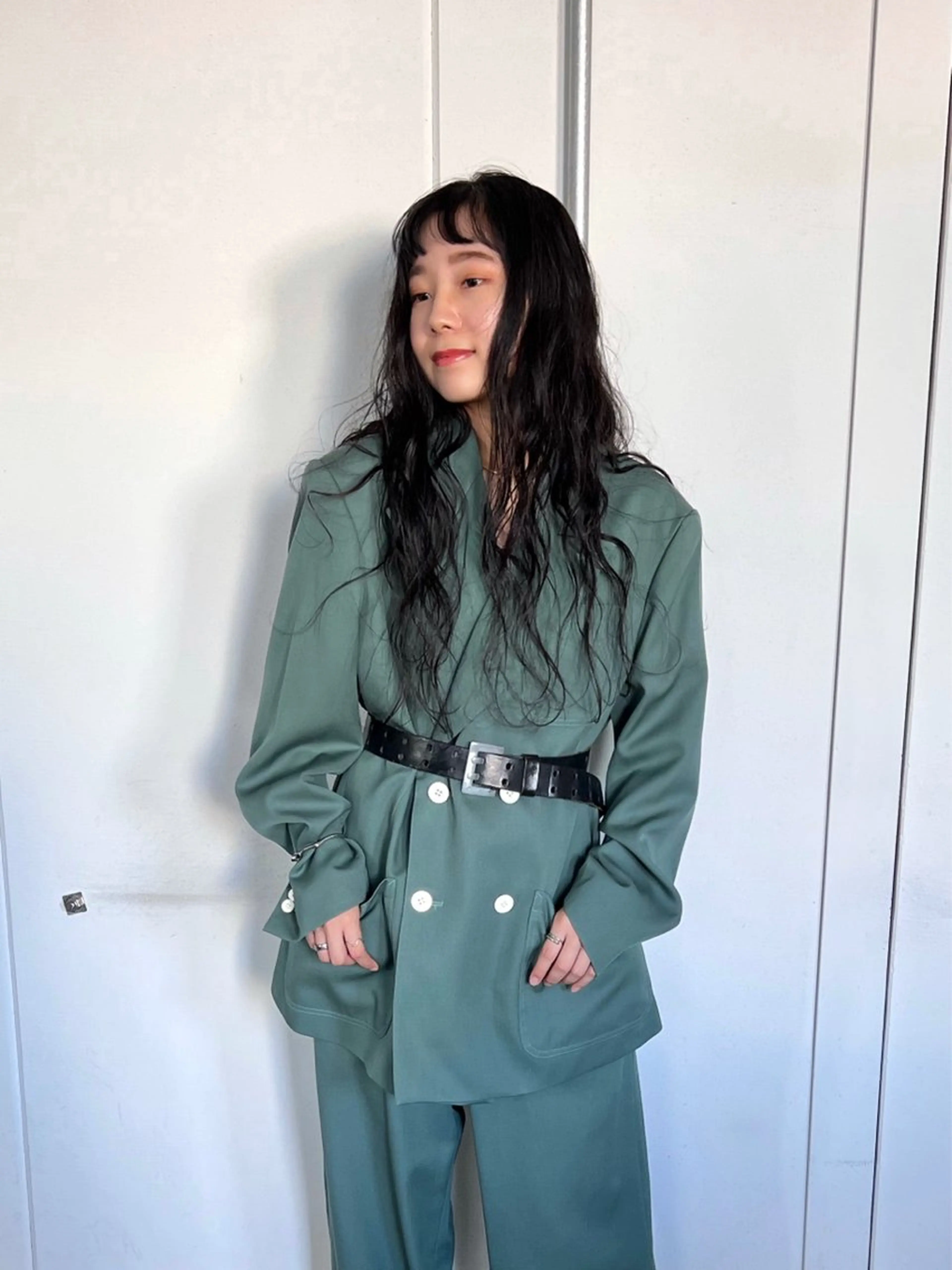 セミロング カラー 松坂 真衣のヘアスタイル