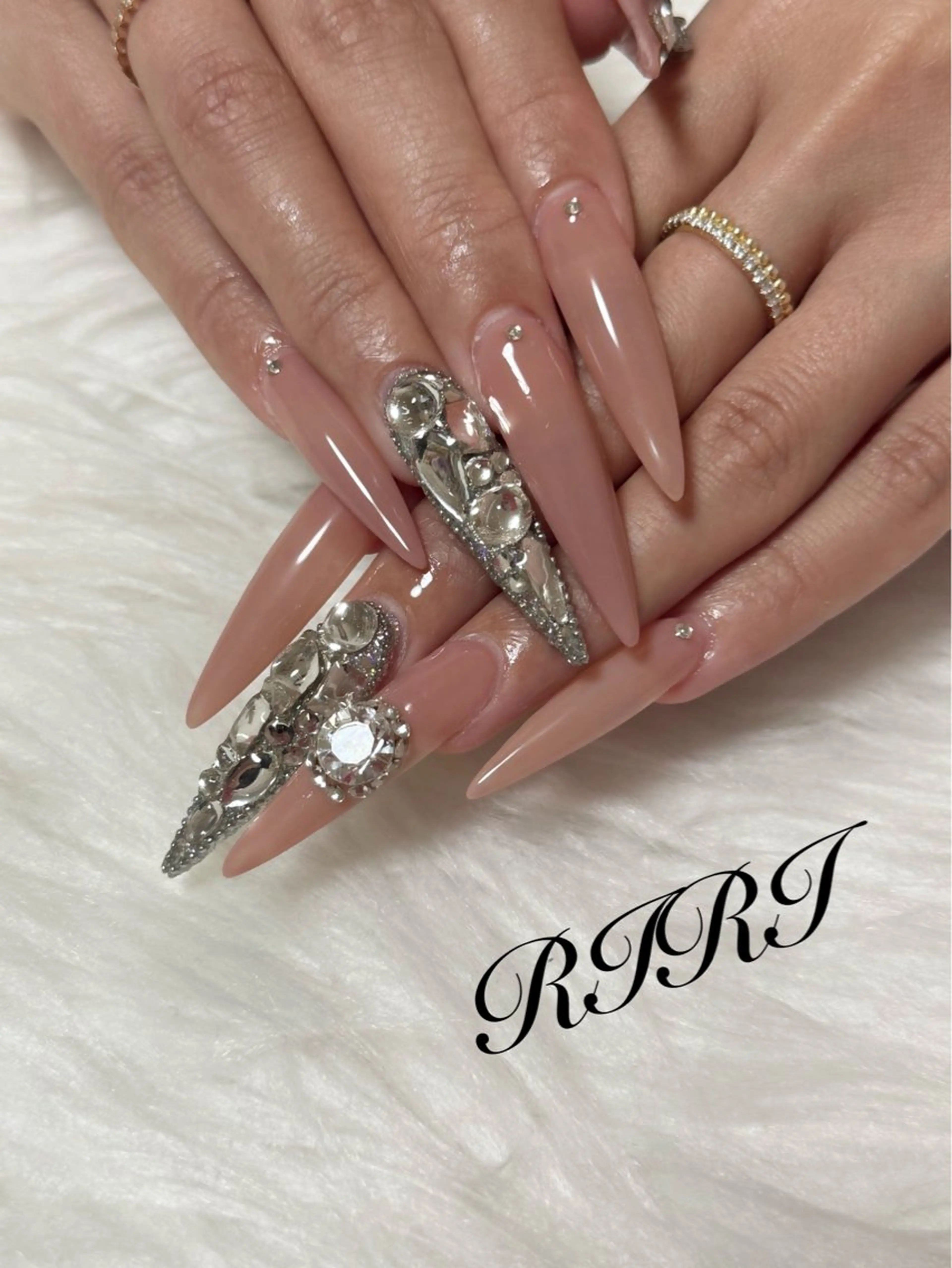 ネイル ハンドネイル riri オーナーのネイルデザイン