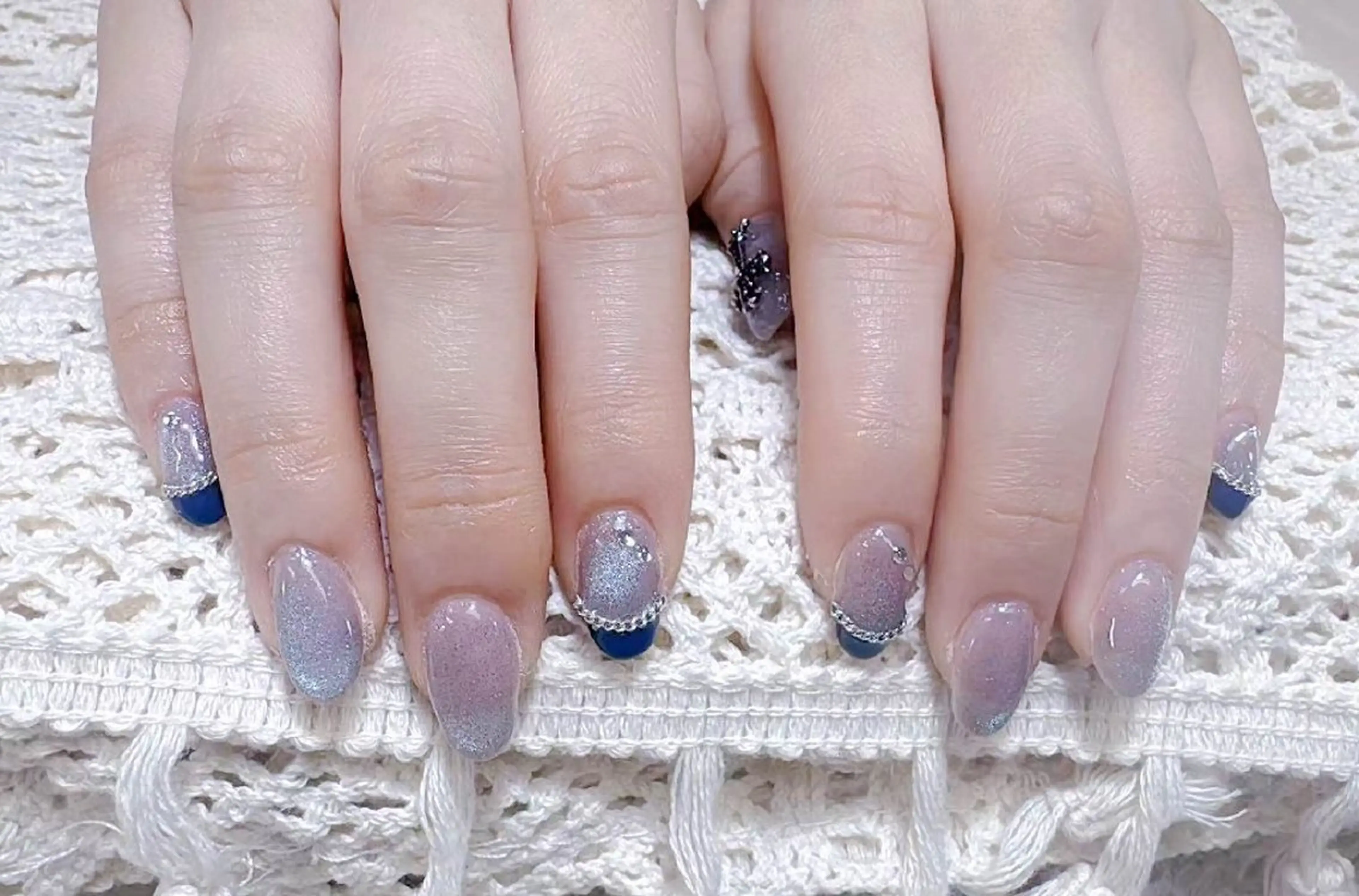 ネイル 小島 阿佑美のネイルデザイン