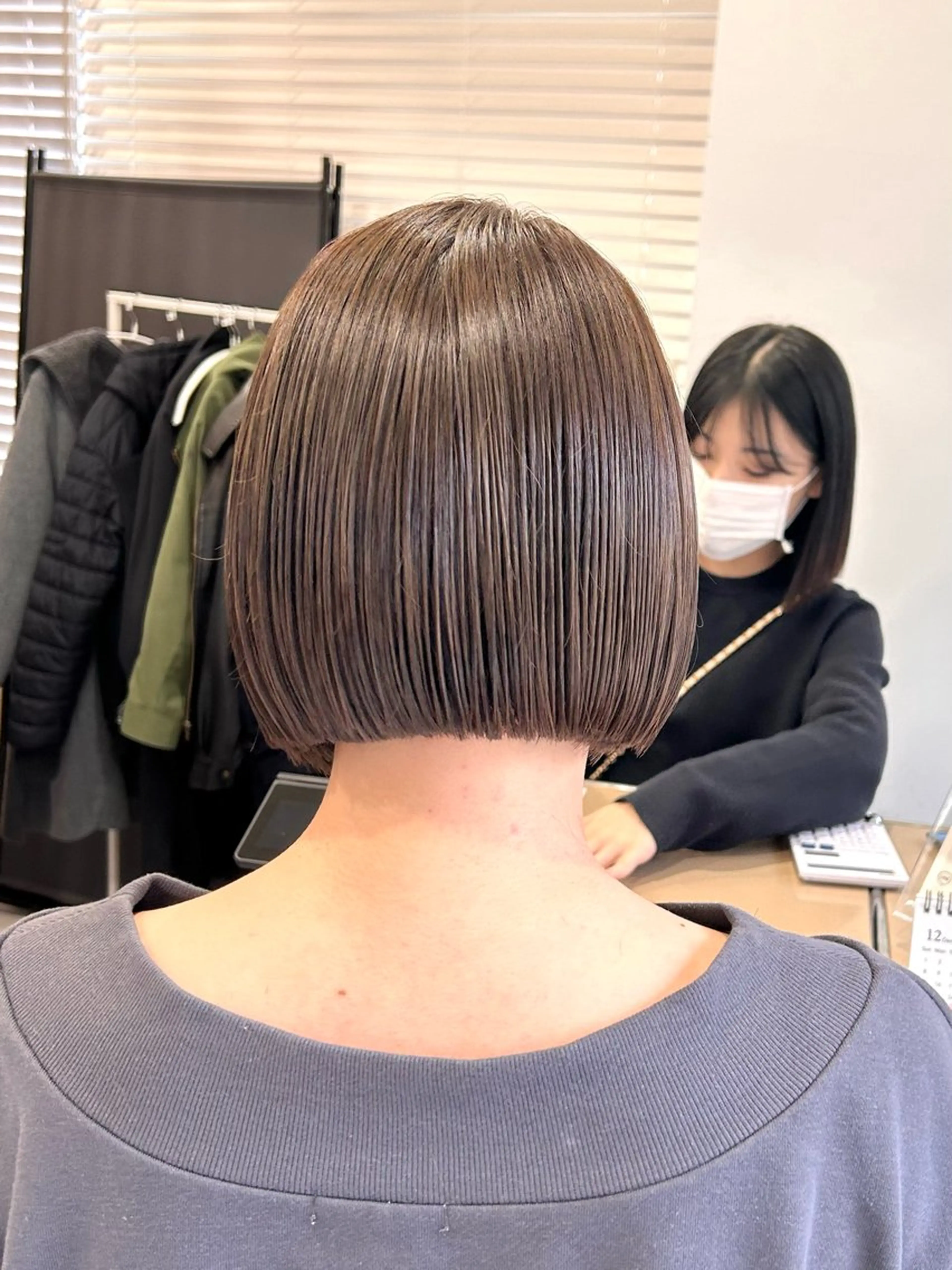 ショート カラー カット ヘアカラー トリートメント ぱつっとボブ/ 小野あかねのヘアスタイル