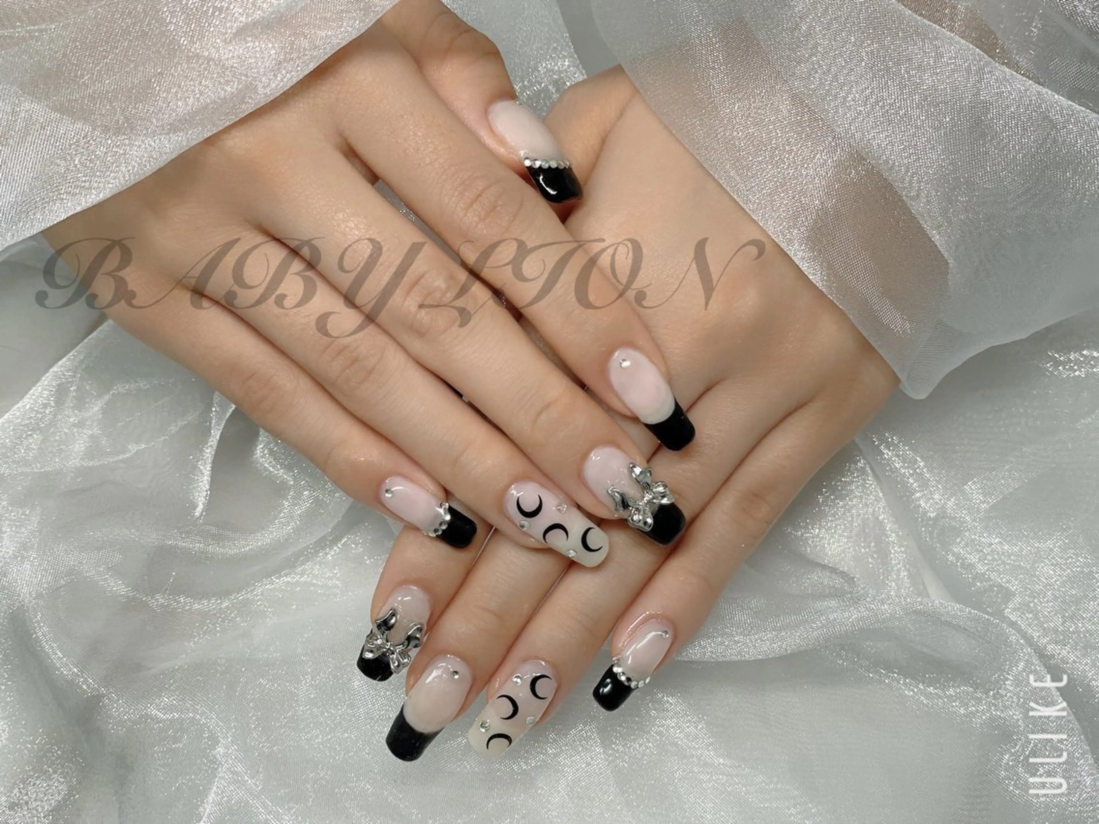 ネイル ハンドネイル BABY LION :Linaのネイルデザイン