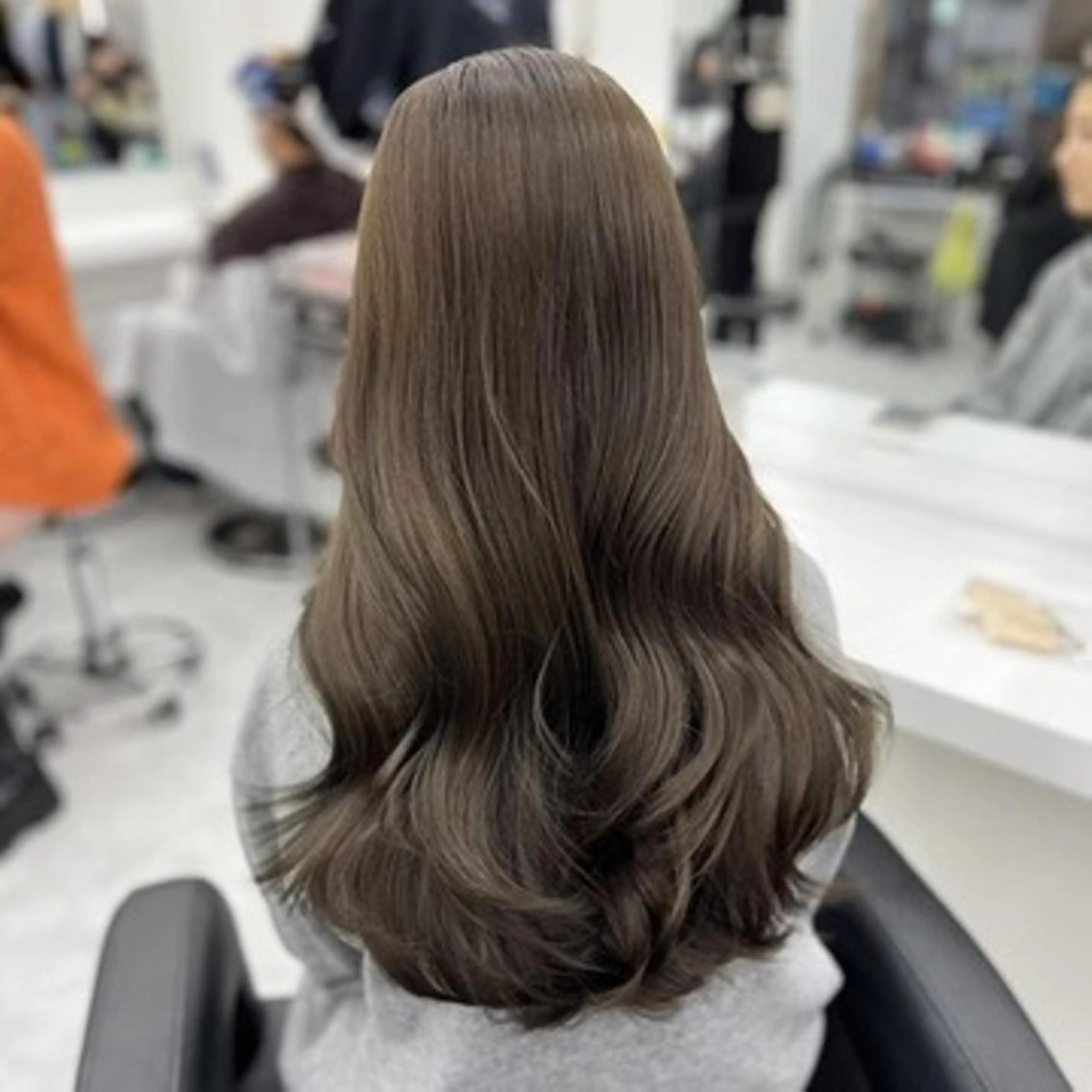 カラー 柔らか🫧ナチュラル ベージュ🕯️🤎のヘアスタイル