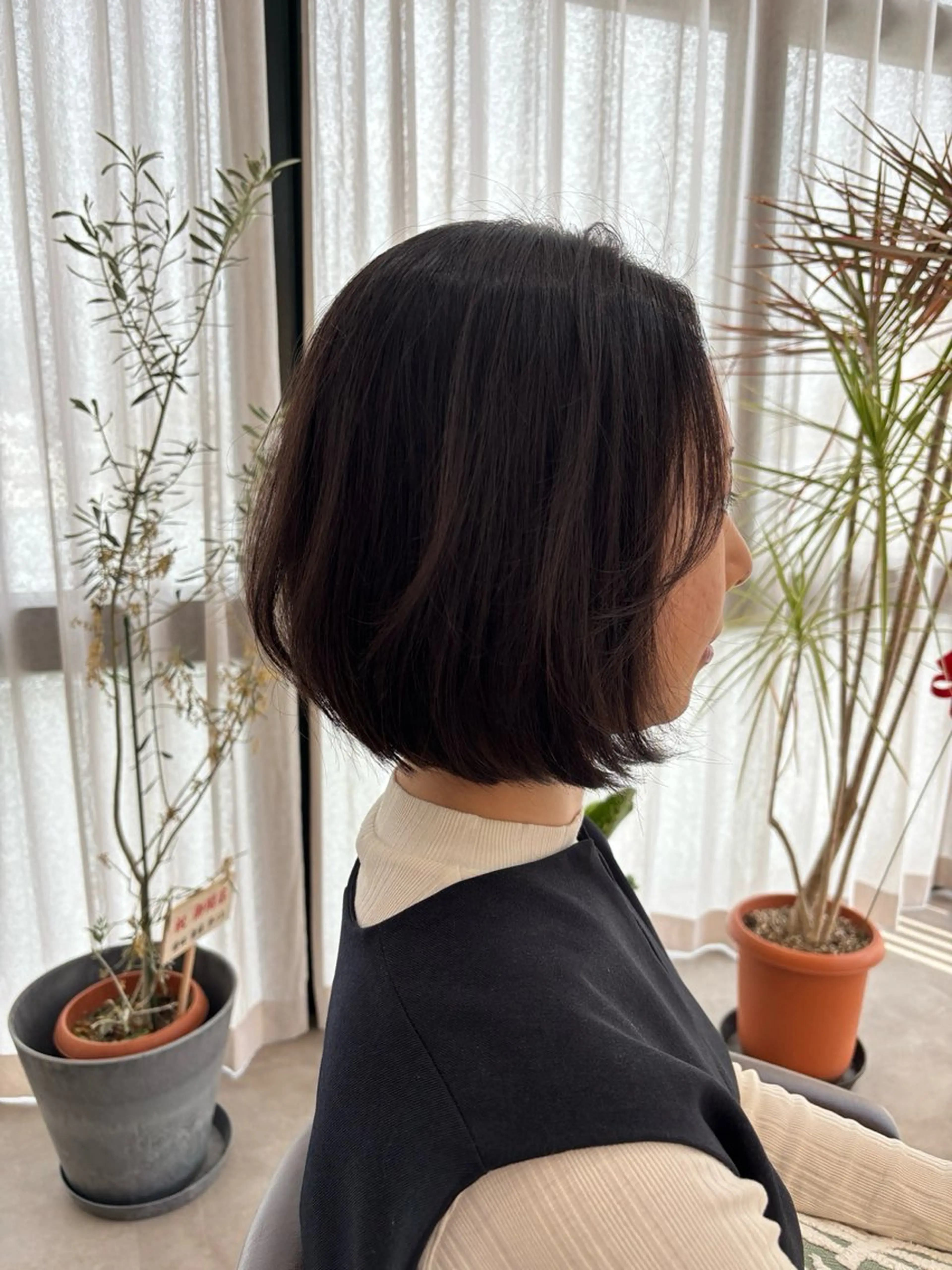 ミディアム カット ヘアカラー トリートメント ヘッドスパ 酸性ストレート/ブリ ーチなしWカラー河本のヘアスタイル